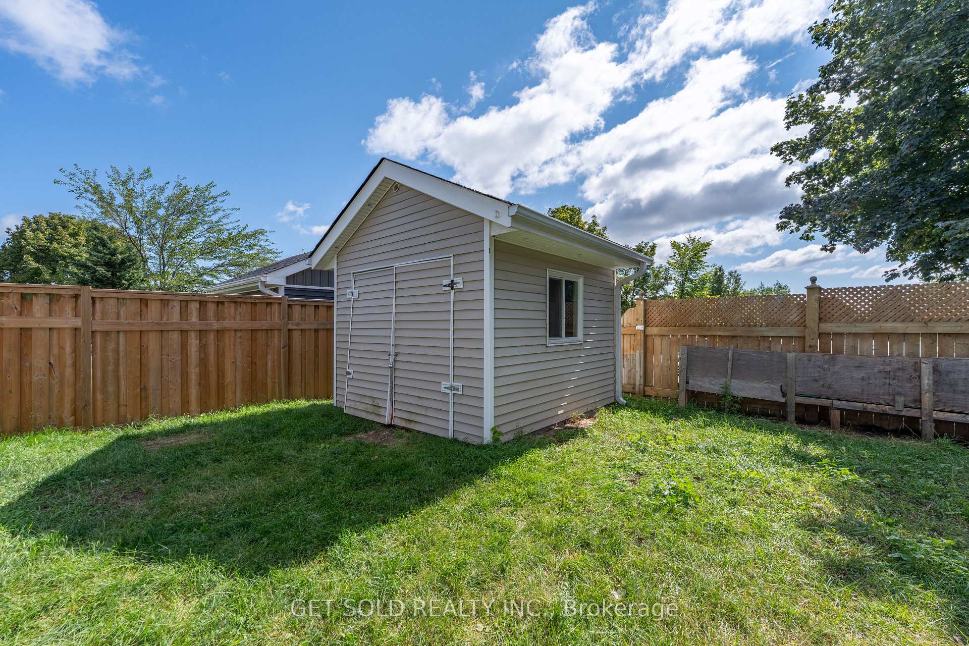 Photo 30 of 12 Vimy Street, Halton Hills, Acton — HOMEH