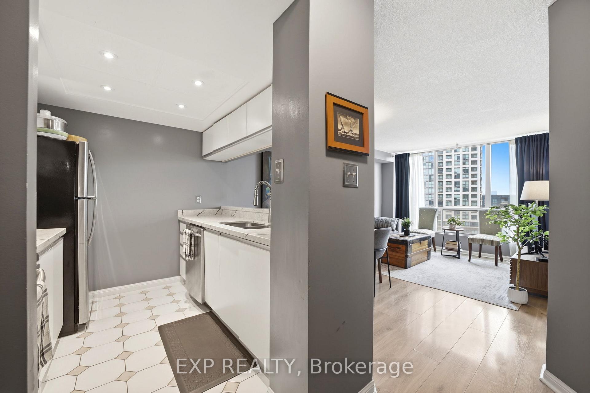 Photo 12 of Unit 1001, 101 Subway Crescent, Etobicoke, Islington-City Centre West — HOMEH