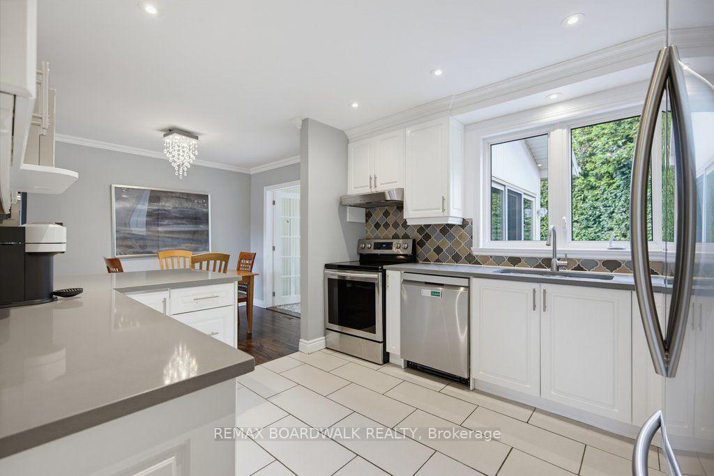 Photo 13 of 2306 Ryder Street, Ottawa, Guildwood Estates - Urbandale Acres — HOMEH