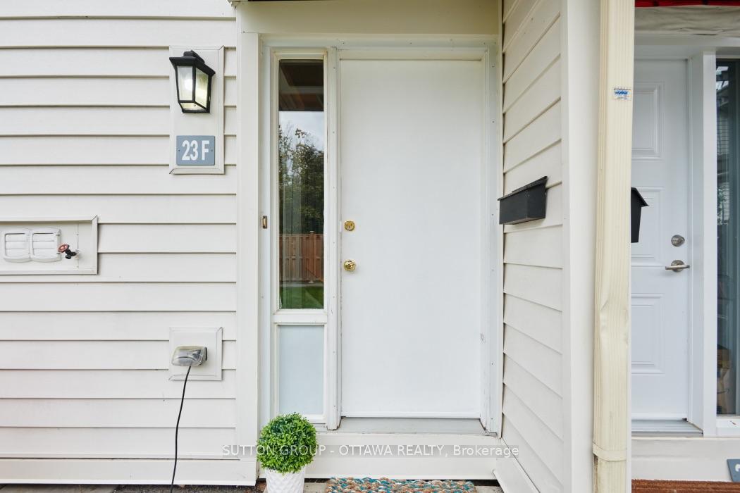 Photo 5 of Unit 23F, 23 Banner Road W, Ottawa, Sheahan Estates/Trend Village — HOMEH
