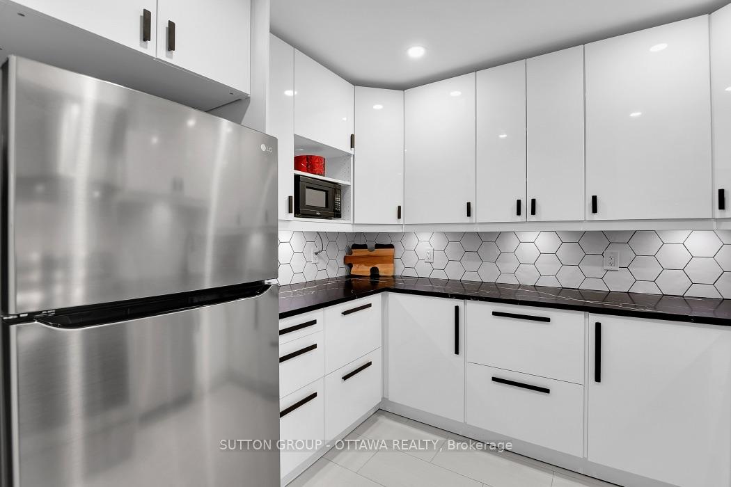 Photo 17 of Unit 23F, 23 Banner Road W, Ottawa, Sheahan Estates/Trend Village — HOMEH
