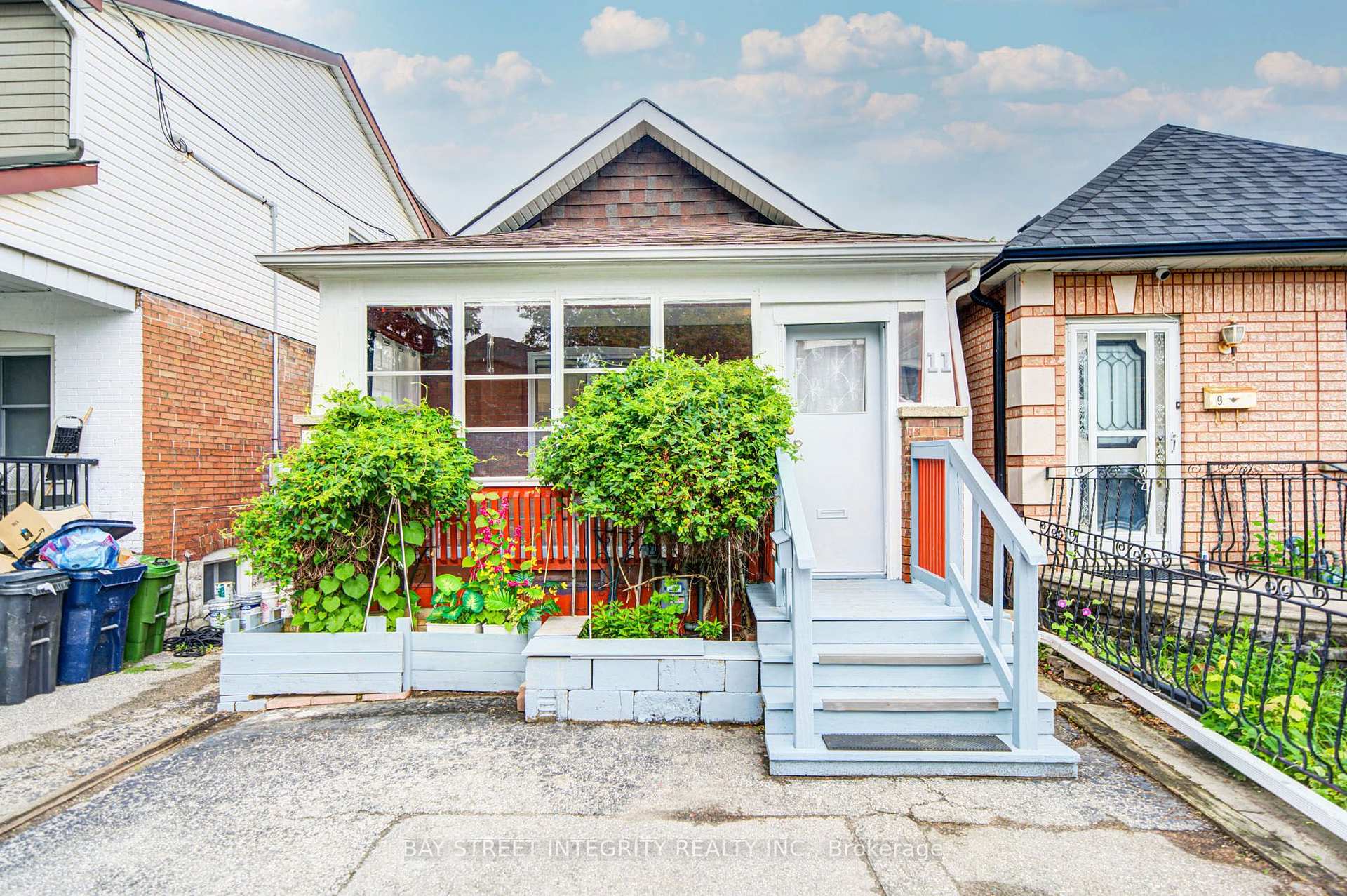 Photo 1 of 11 Glenora Avenue, Toronto, Oakwood Village — HOMEH