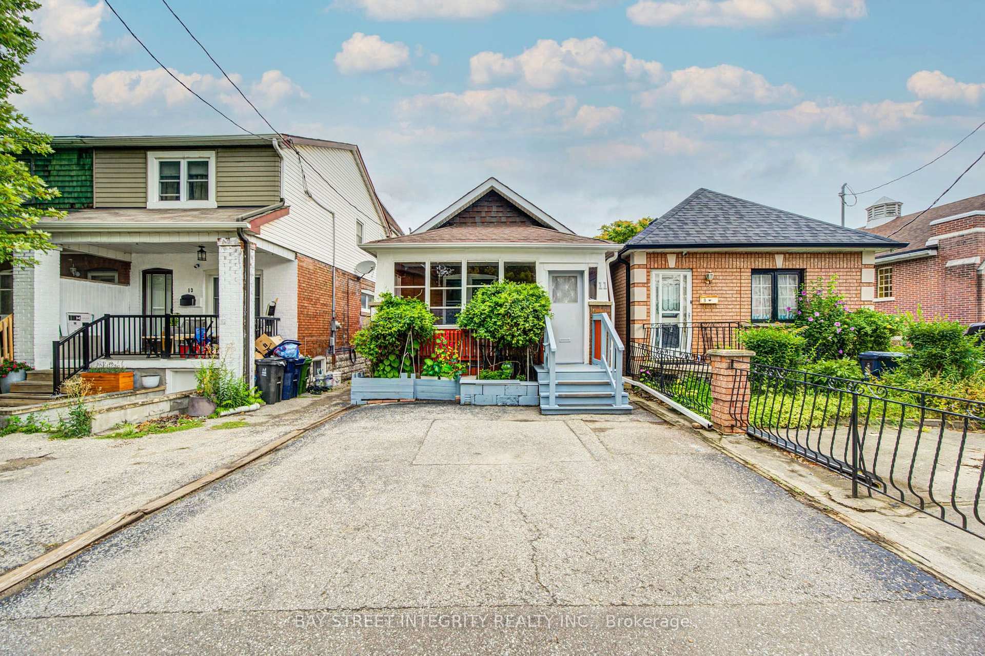 Photo 2 of 11 Glenora Avenue, Toronto, Oakwood Village — HOMEH