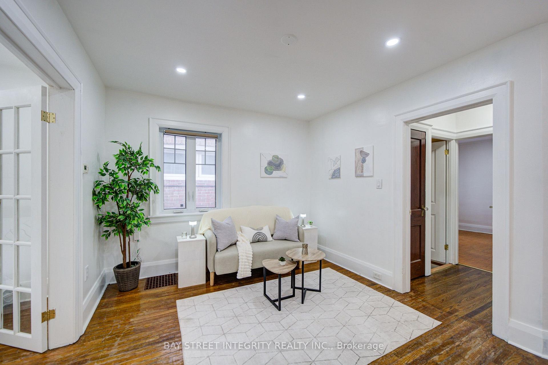 Photo 6 of 11 Glenora Avenue, Toronto, Oakwood Village — HOMEH