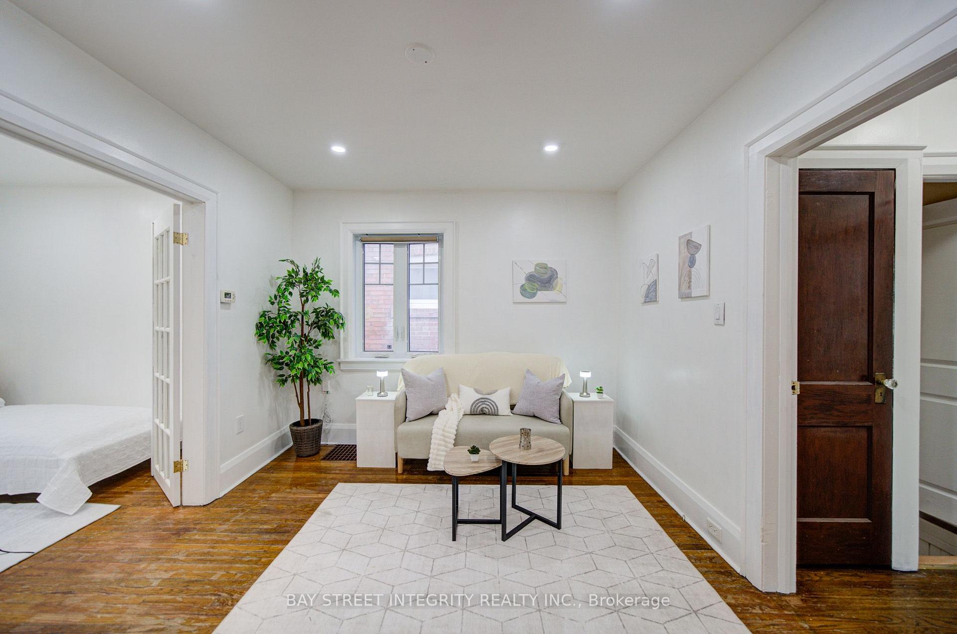 Photo 7 of 11 Glenora Avenue, Toronto, Oakwood Village — HOMEH