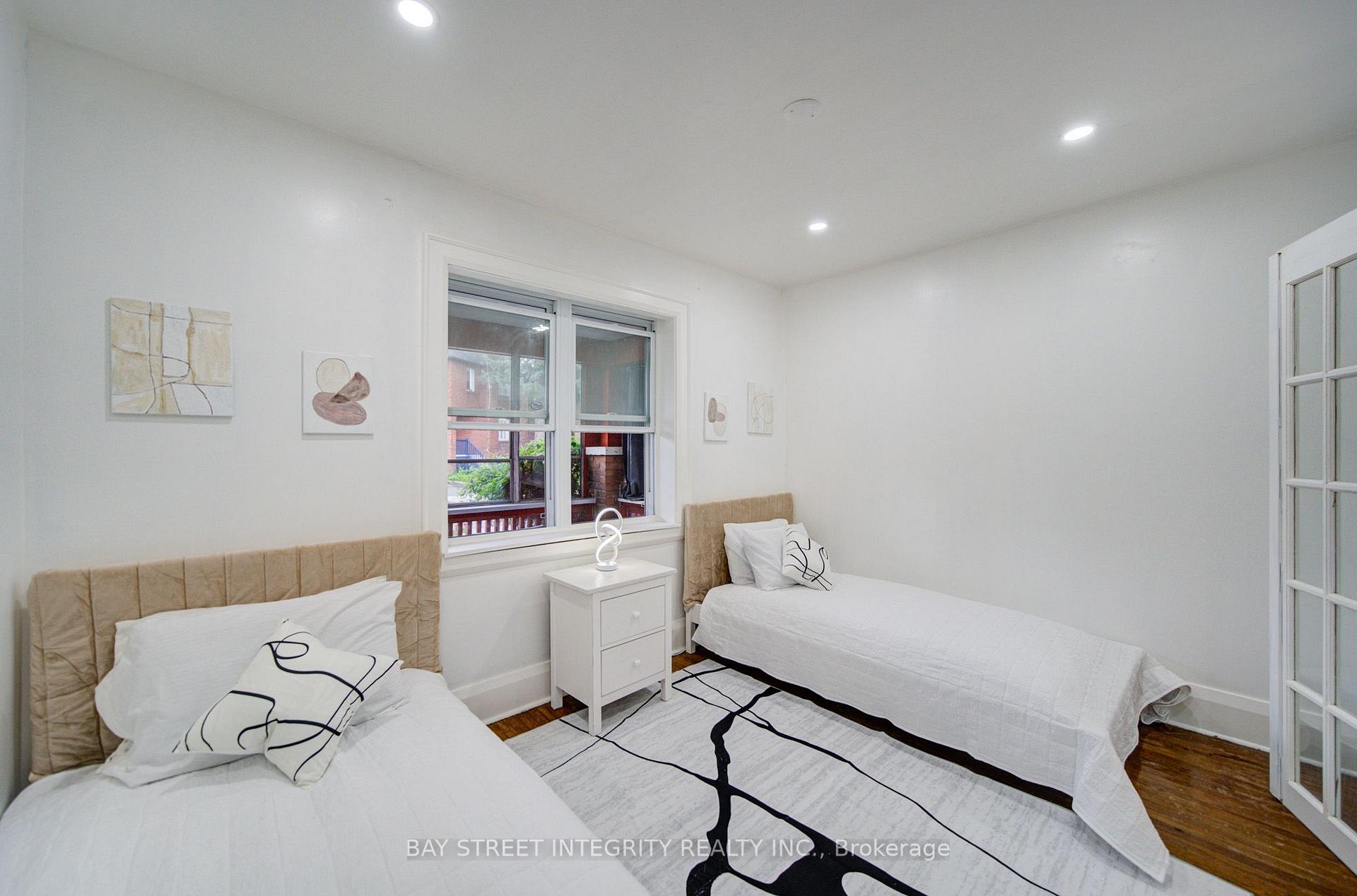Photo 12 of 11 Glenora Avenue, Toronto, Oakwood Village — HOMEH