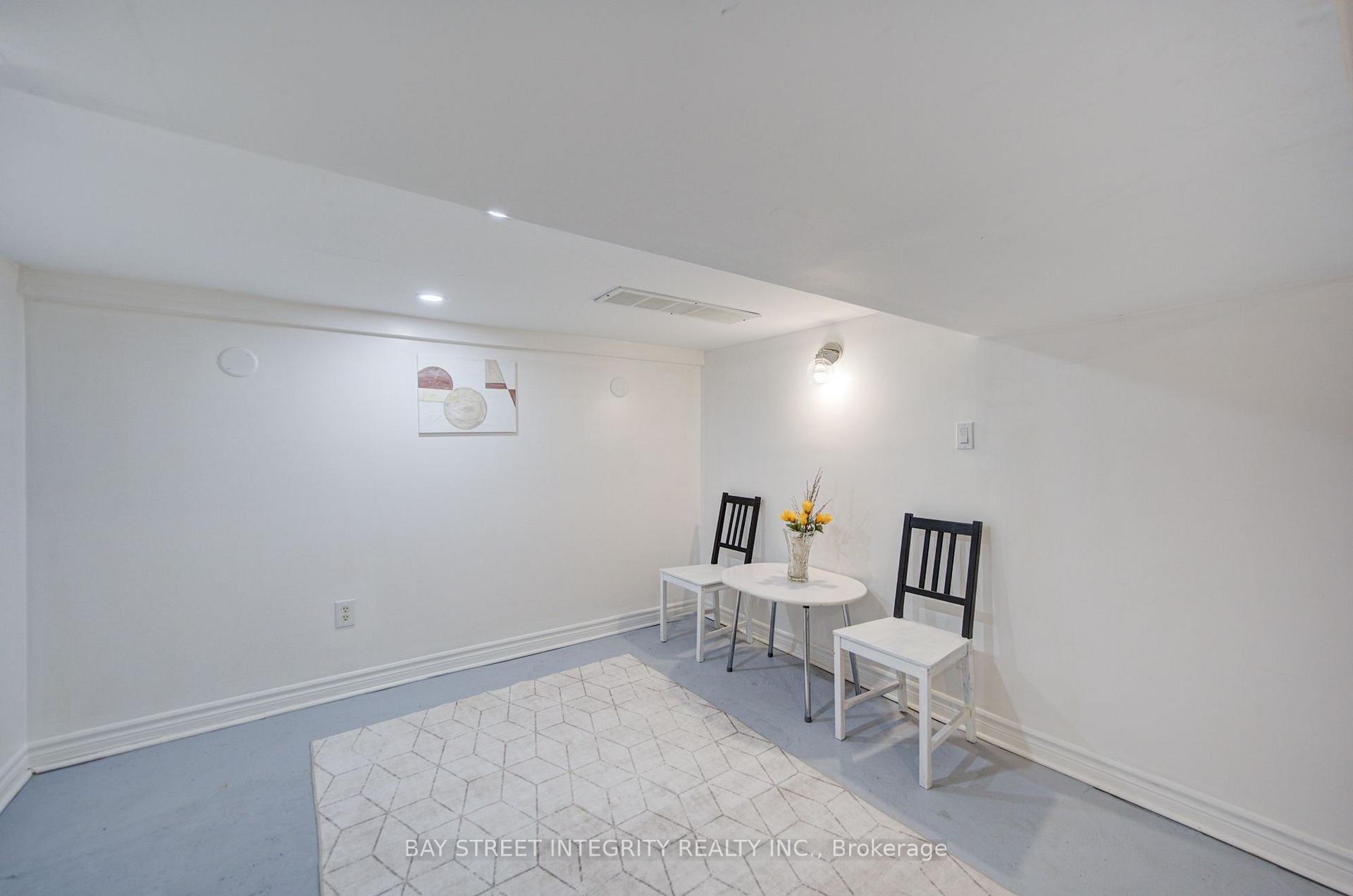 Photo 31 of 11 Glenora Avenue, Toronto, Oakwood Village — HOMEH