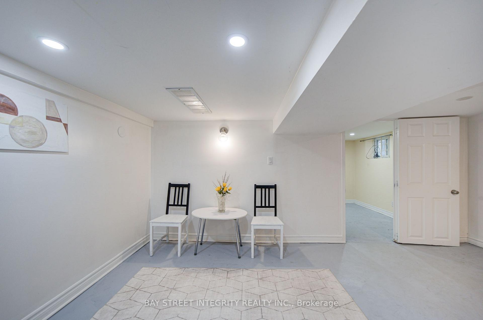 Photo 32 of 11 Glenora Avenue, Toronto, Oakwood Village — HOMEH