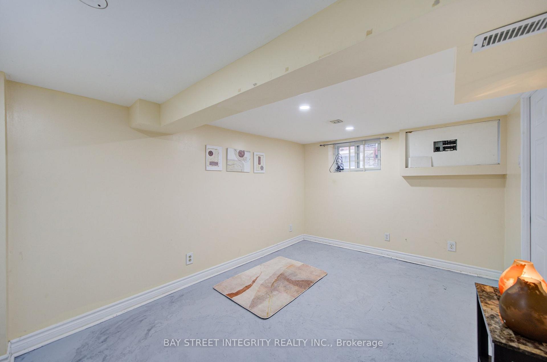 Photo 37 of 11 Glenora Avenue, Toronto, Oakwood Village — HOMEH