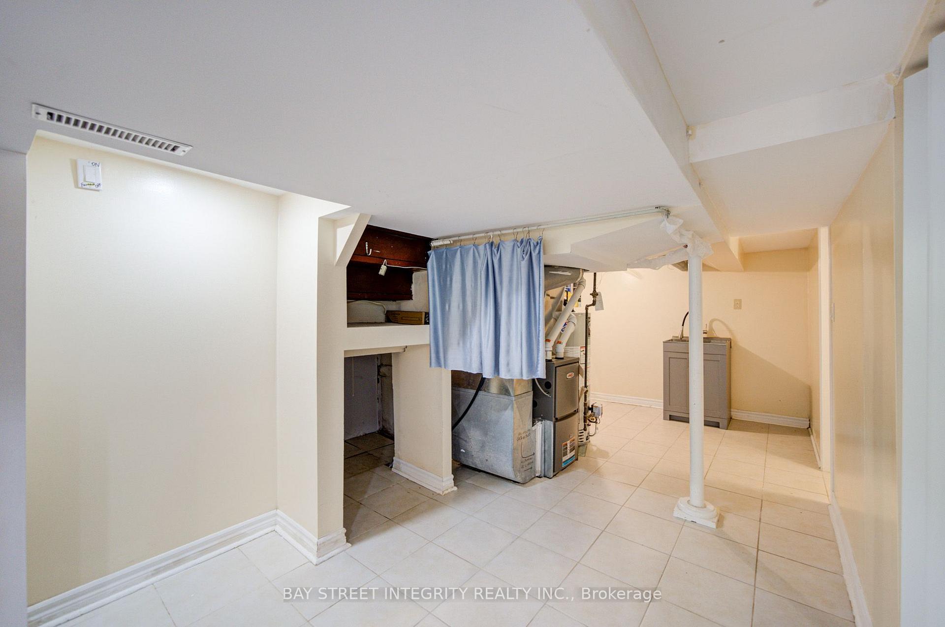 Photo 38 of 11 Glenora Avenue, Toronto, Oakwood Village — HOMEH