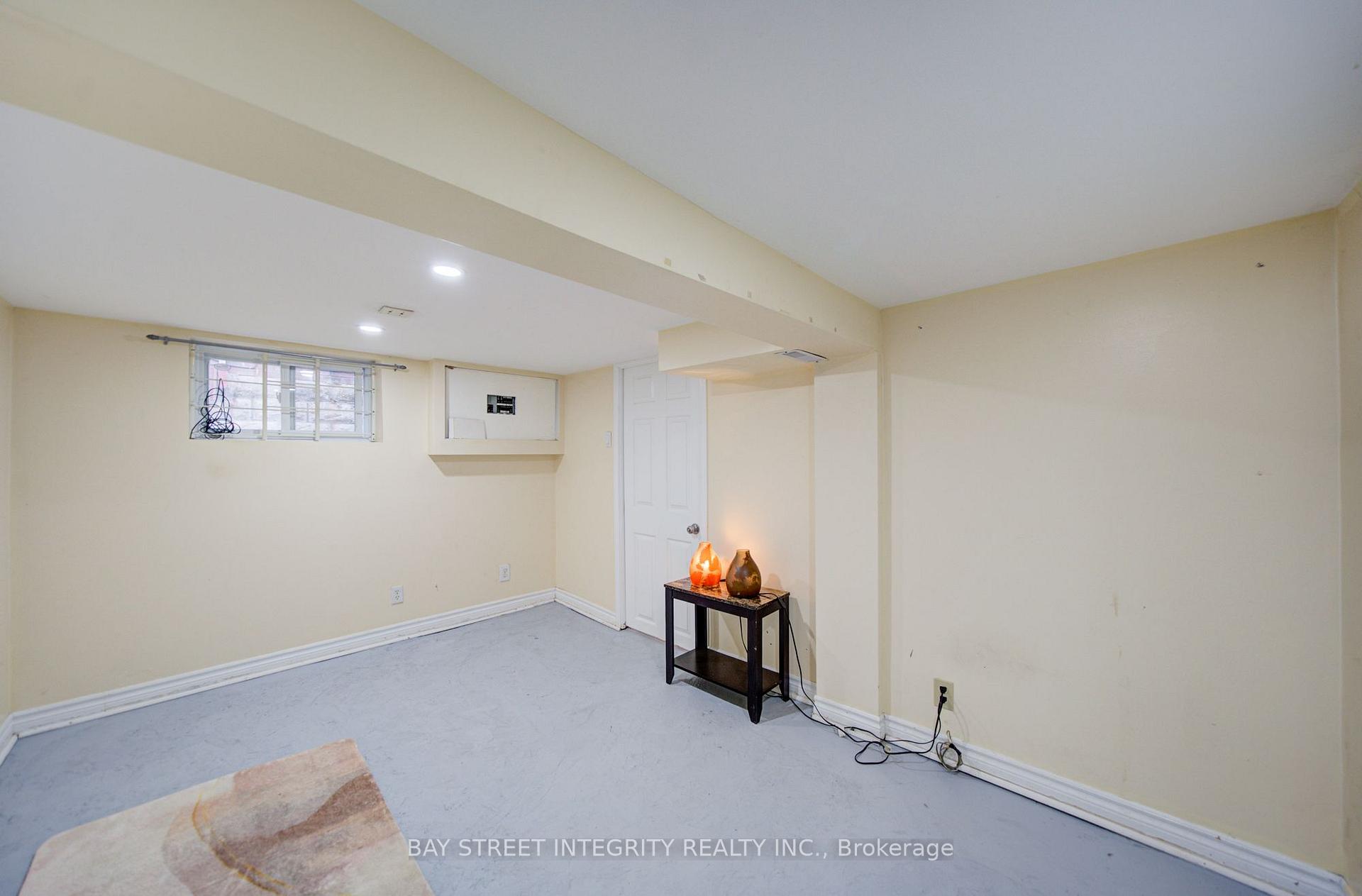 Photo 39 of 11 Glenora Avenue, Toronto, Oakwood Village — HOMEH