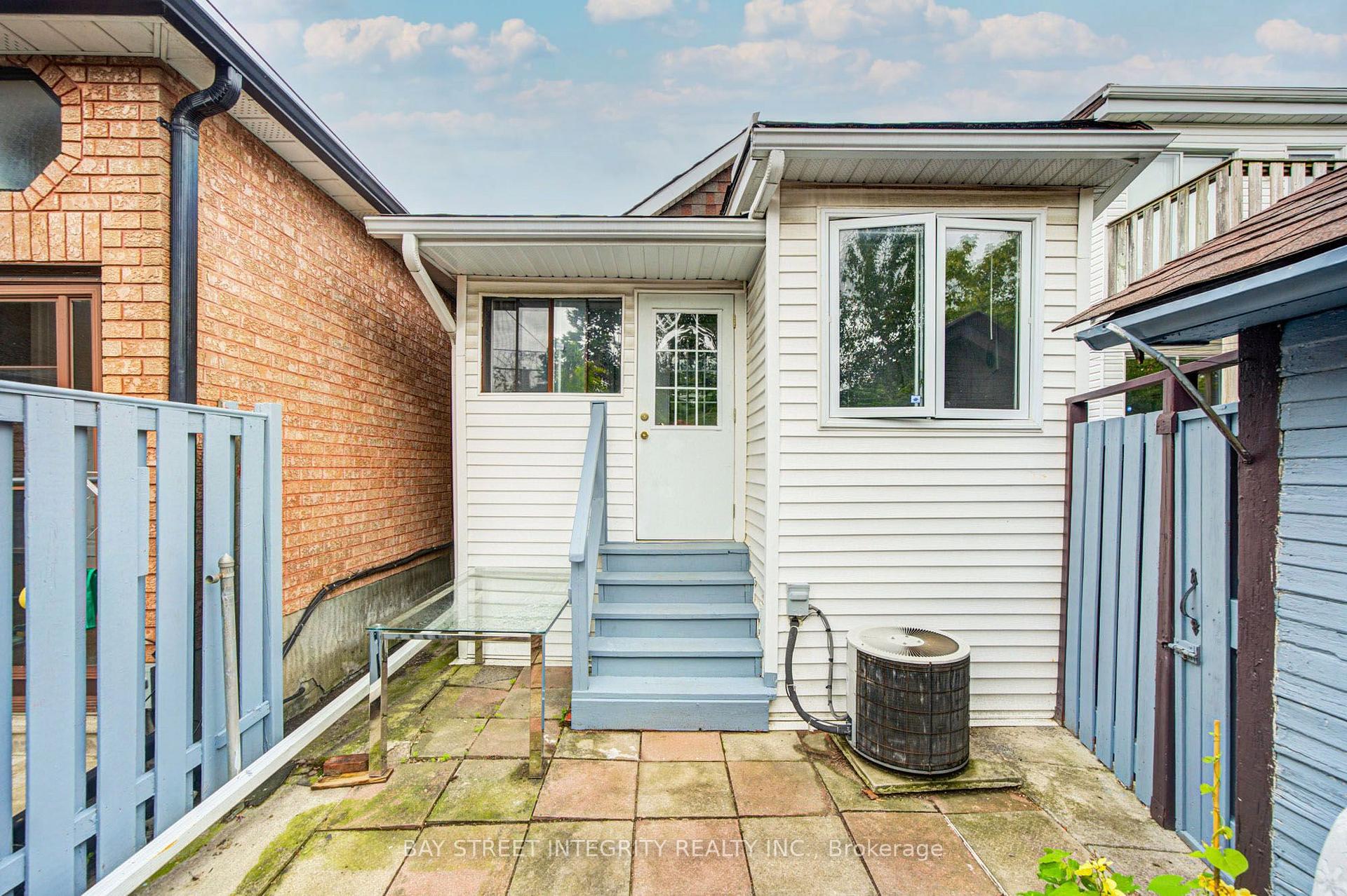 Photo 47 of 11 Glenora Avenue, Toronto, Oakwood Village — HOMEH