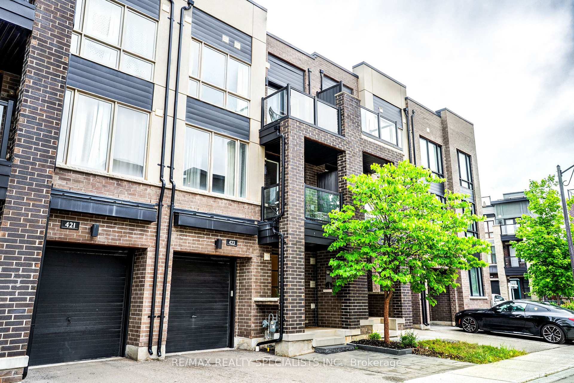 Photo 4 of 423 Rockwell Common, Oakville, Joshua Meadows — HOMEH