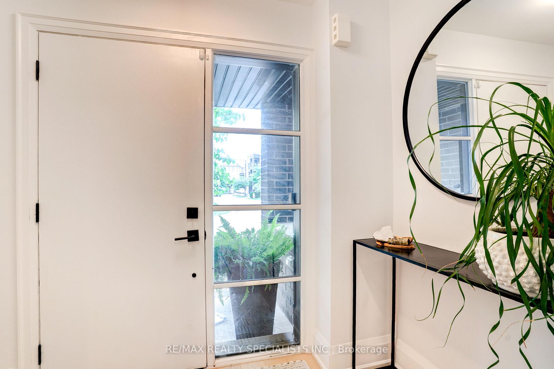 Photo 7 of 423 Rockwell Common, Oakville, Joshua Meadows — HOMEH