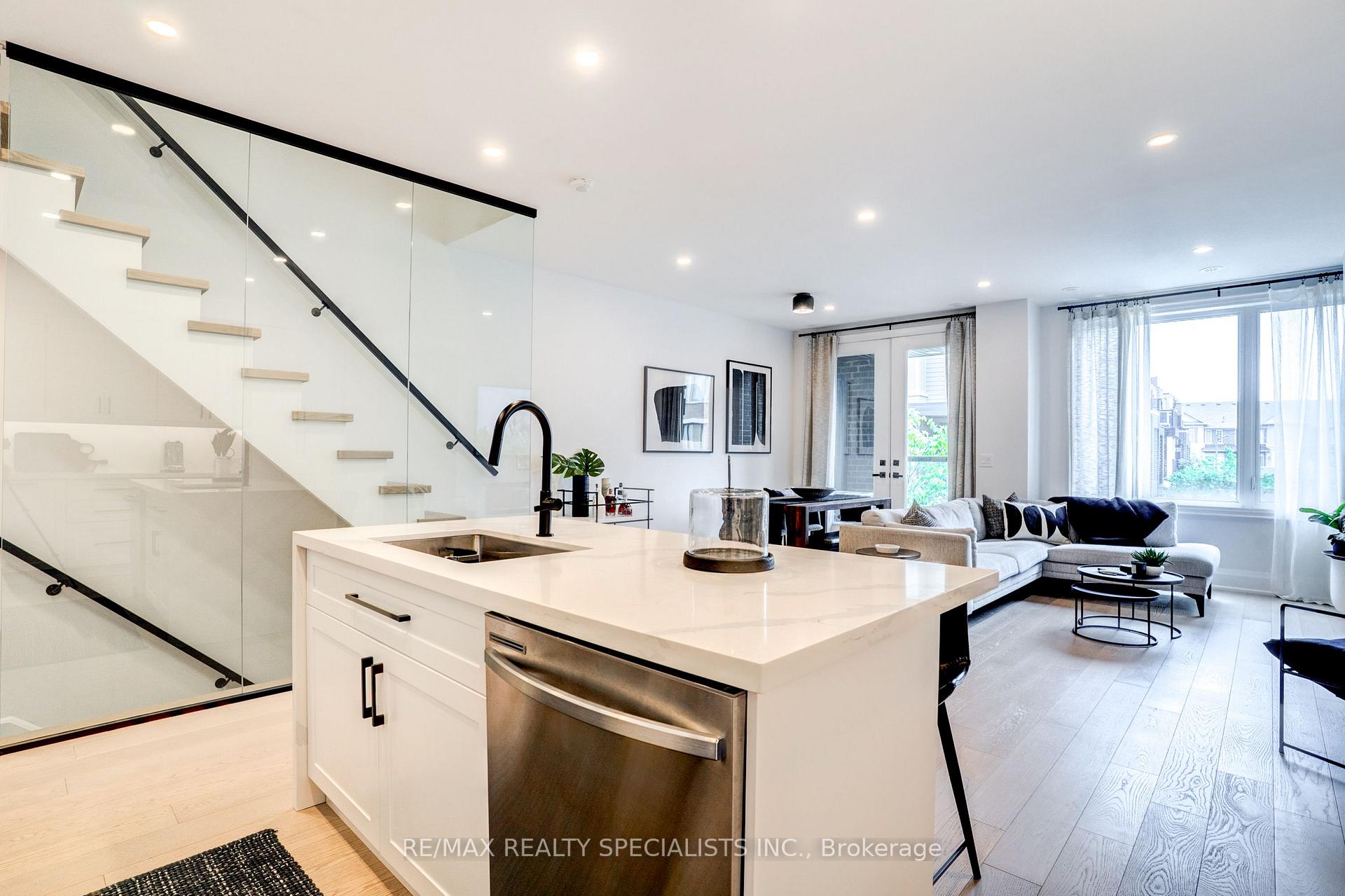 Photo 13 of 423 Rockwell Common, Oakville, Joshua Meadows — HOMEH
