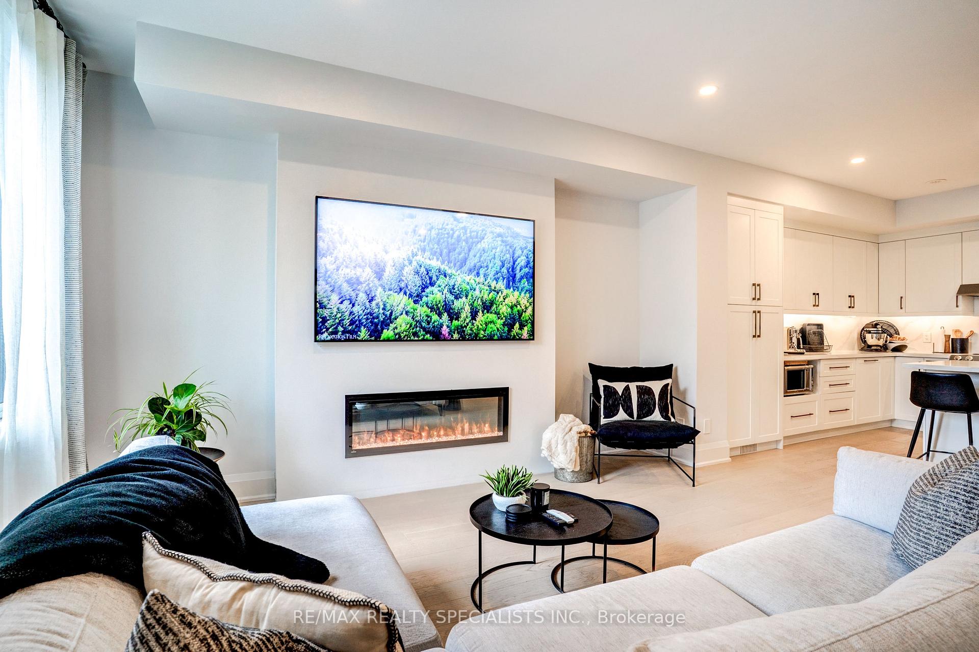 Photo 19 of 423 Rockwell Common, Oakville, Joshua Meadows — HOMEH