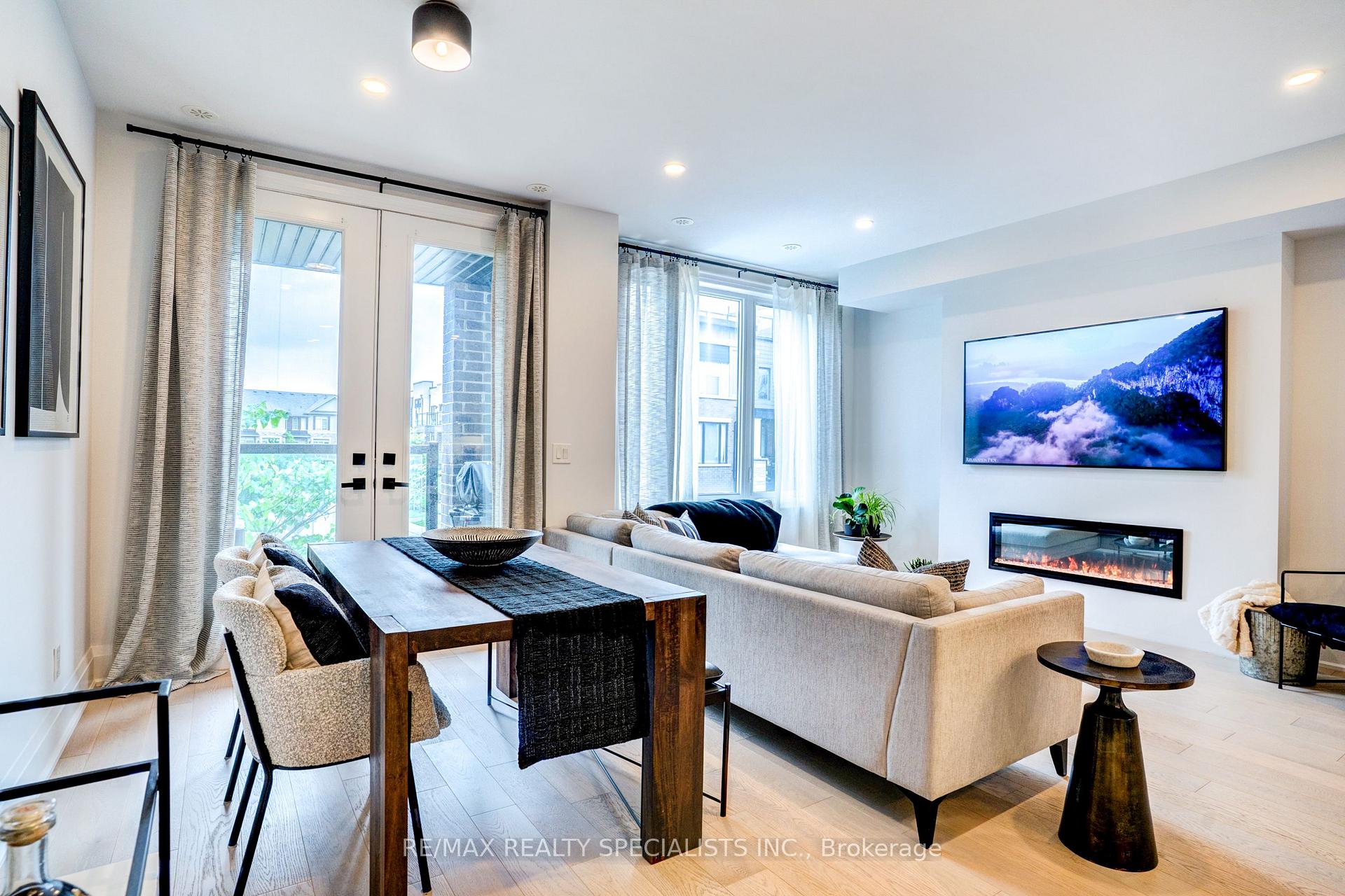 Photo 23 of 423 Rockwell Common, Oakville, Joshua Meadows — HOMEH