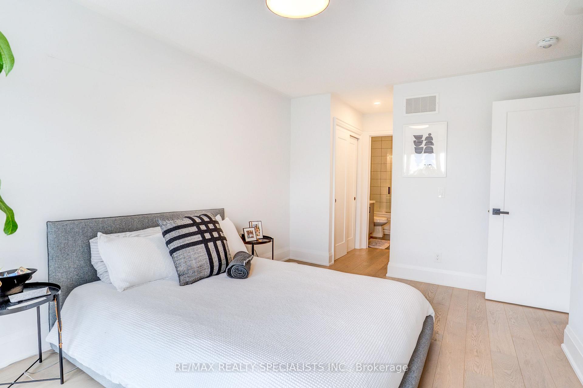 Photo 30 of 423 Rockwell Common, Oakville, Joshua Meadows — HOMEH