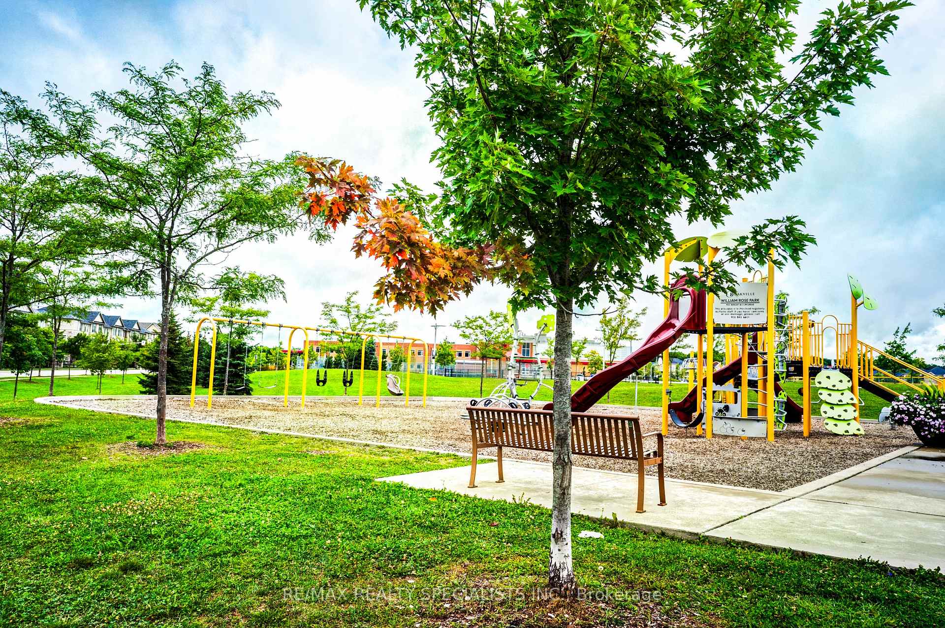 Photo 40 of 423 Rockwell Common, Oakville, Joshua Meadows — HOMEH