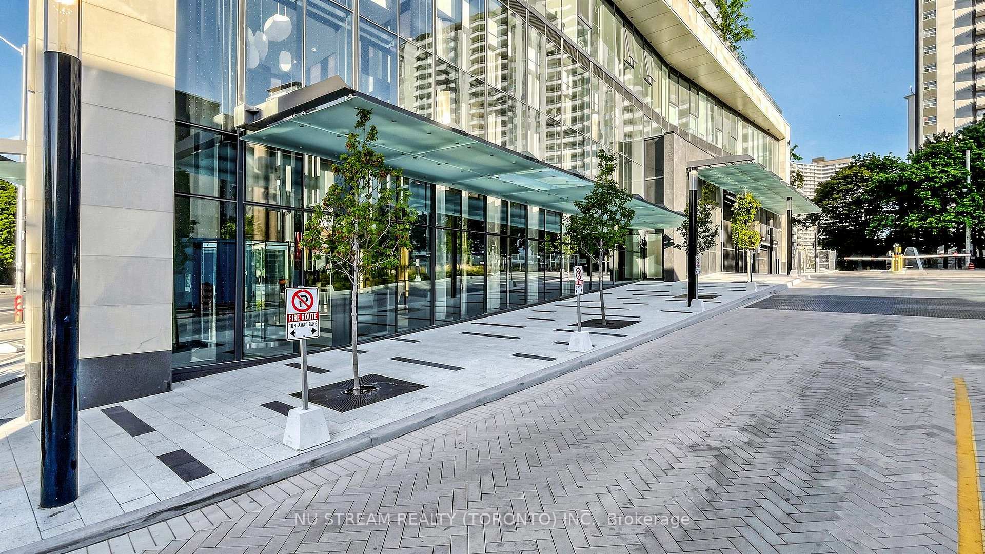 Photo 4 of Unit 2708, 575 Bloor Street E, Toronto, North St. James Town — HOMEH