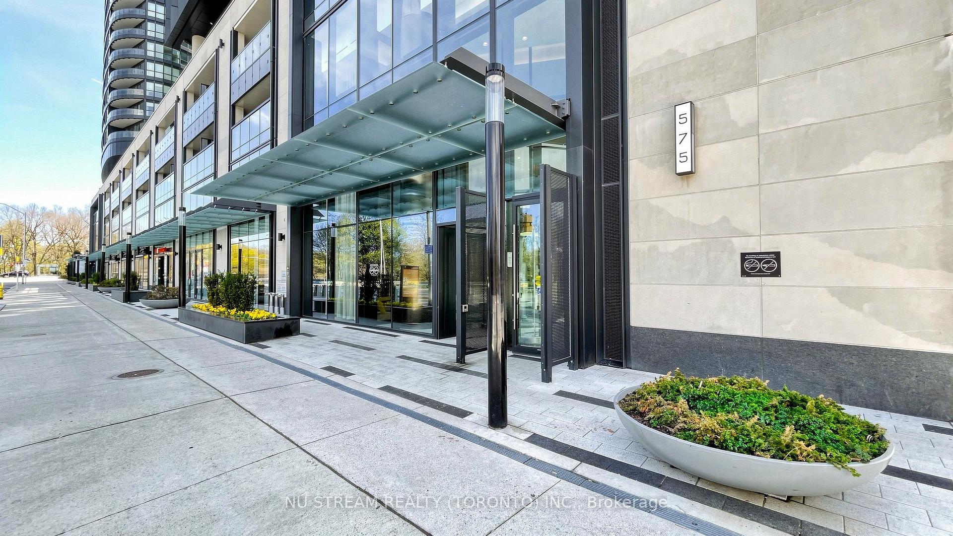 Photo 5 of Unit 2708, 575 Bloor Street E, Toronto, North St. James Town — HOMEH