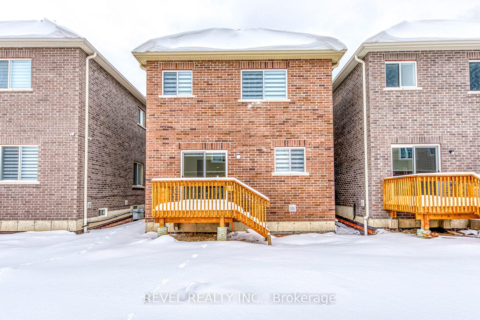 Photo 35 of 26 Hutchison Road, Guelph, Village By The Arboretum — HOMEH