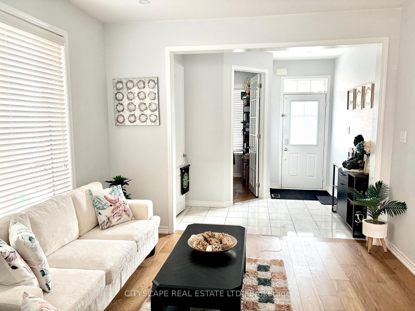 Photo 7 of 538 Edenbrook Hill Drive, Brampton, Northwest Brampton — HOMEH