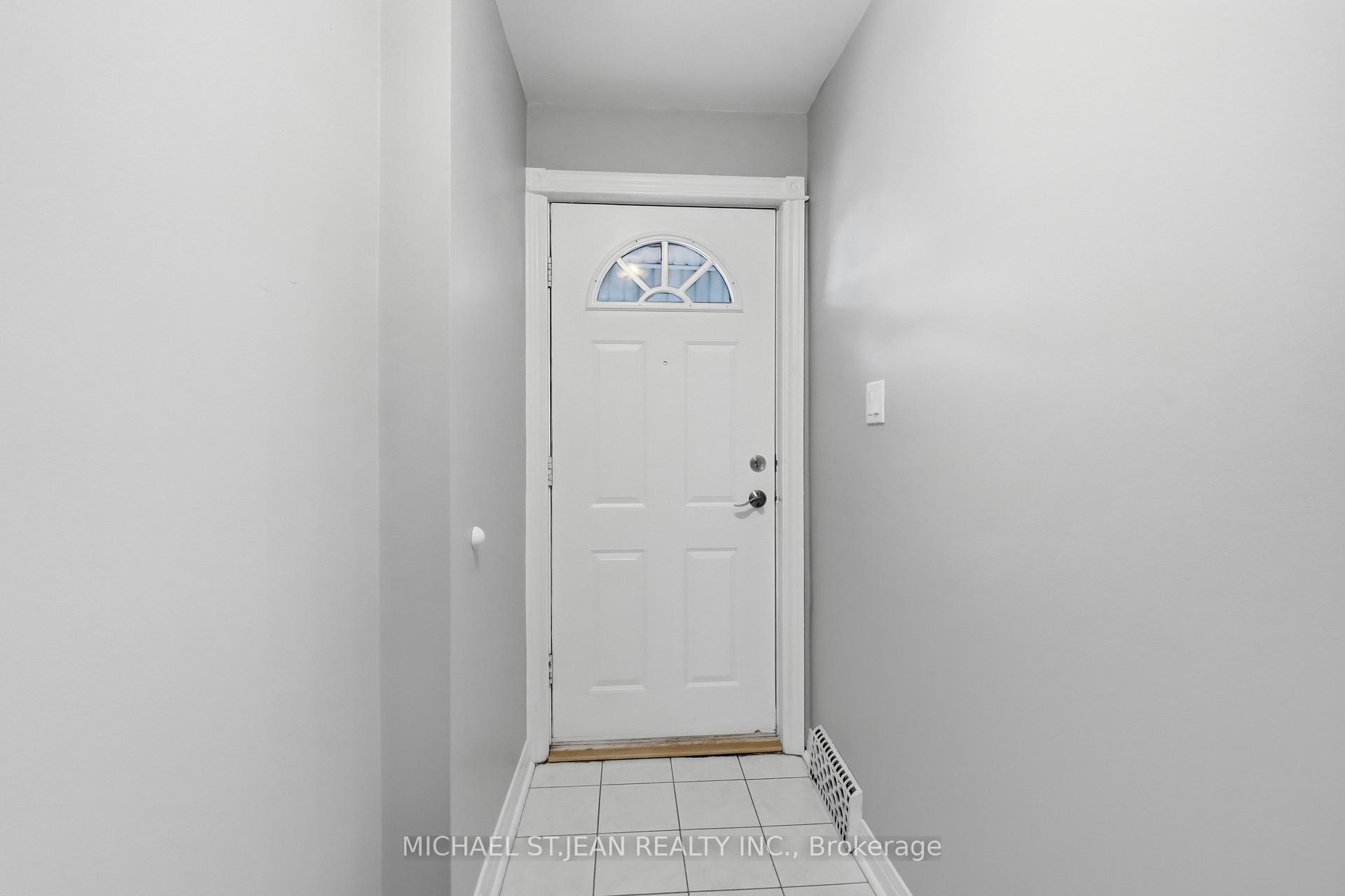Photo 3 of 62 Cedar Avenue, Hamilton, St. Clair — HOMEH