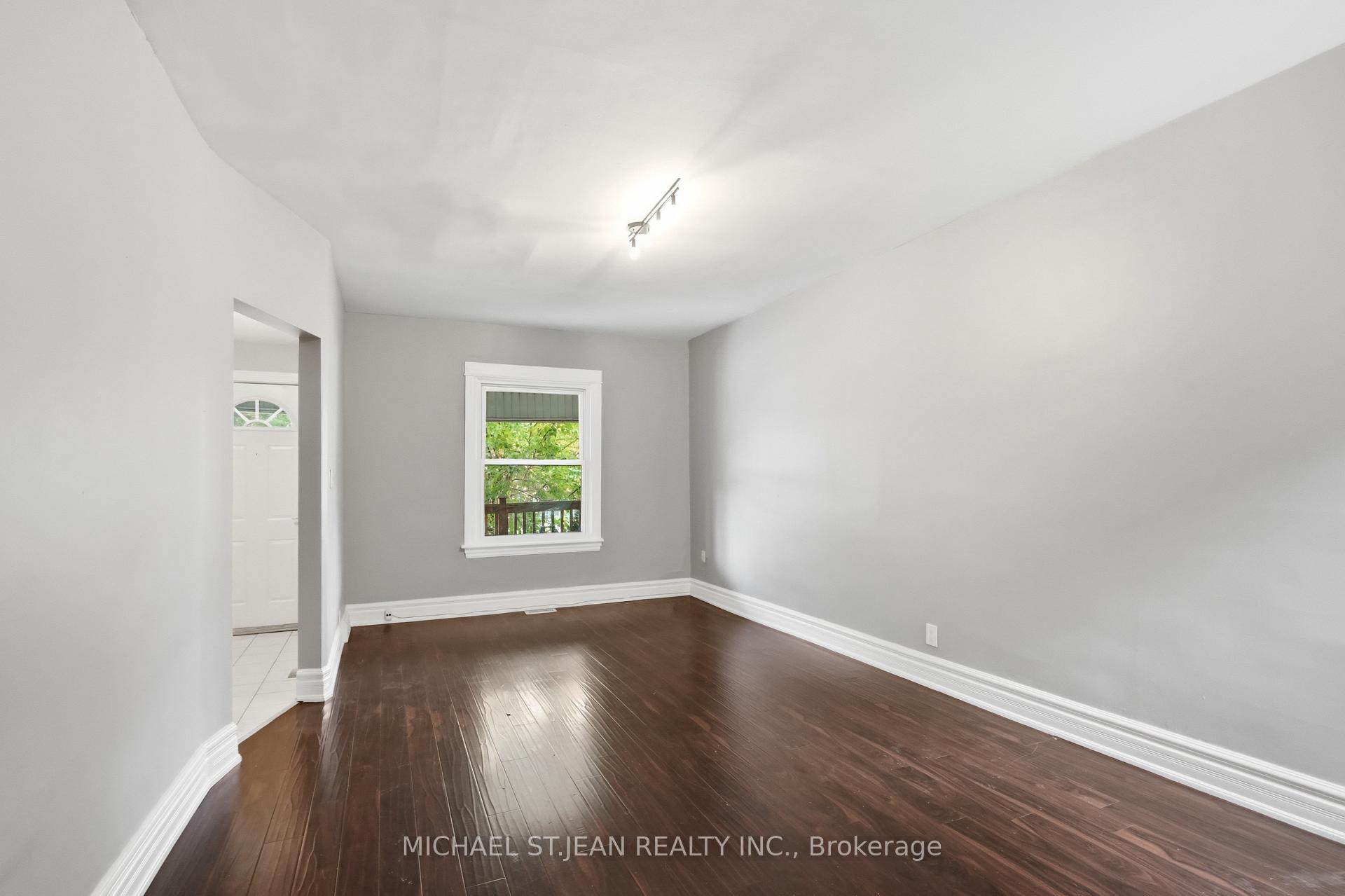 Photo 7 of 62 Cedar Avenue, Hamilton, St. Clair — HOMEH
