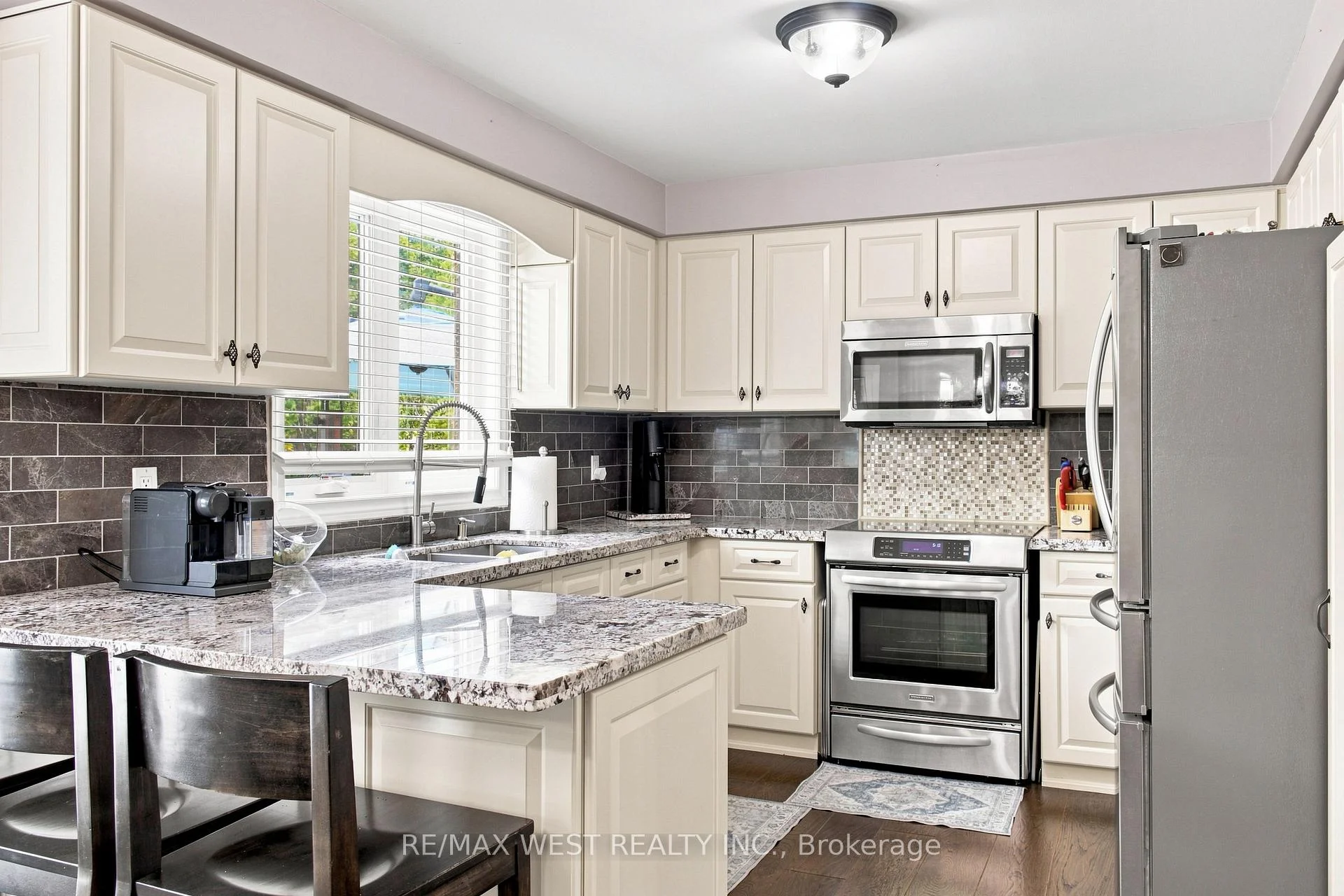 Photo 27 of 414 Belview Avenue, Vaughan, East Woodbridge — HOMEH
