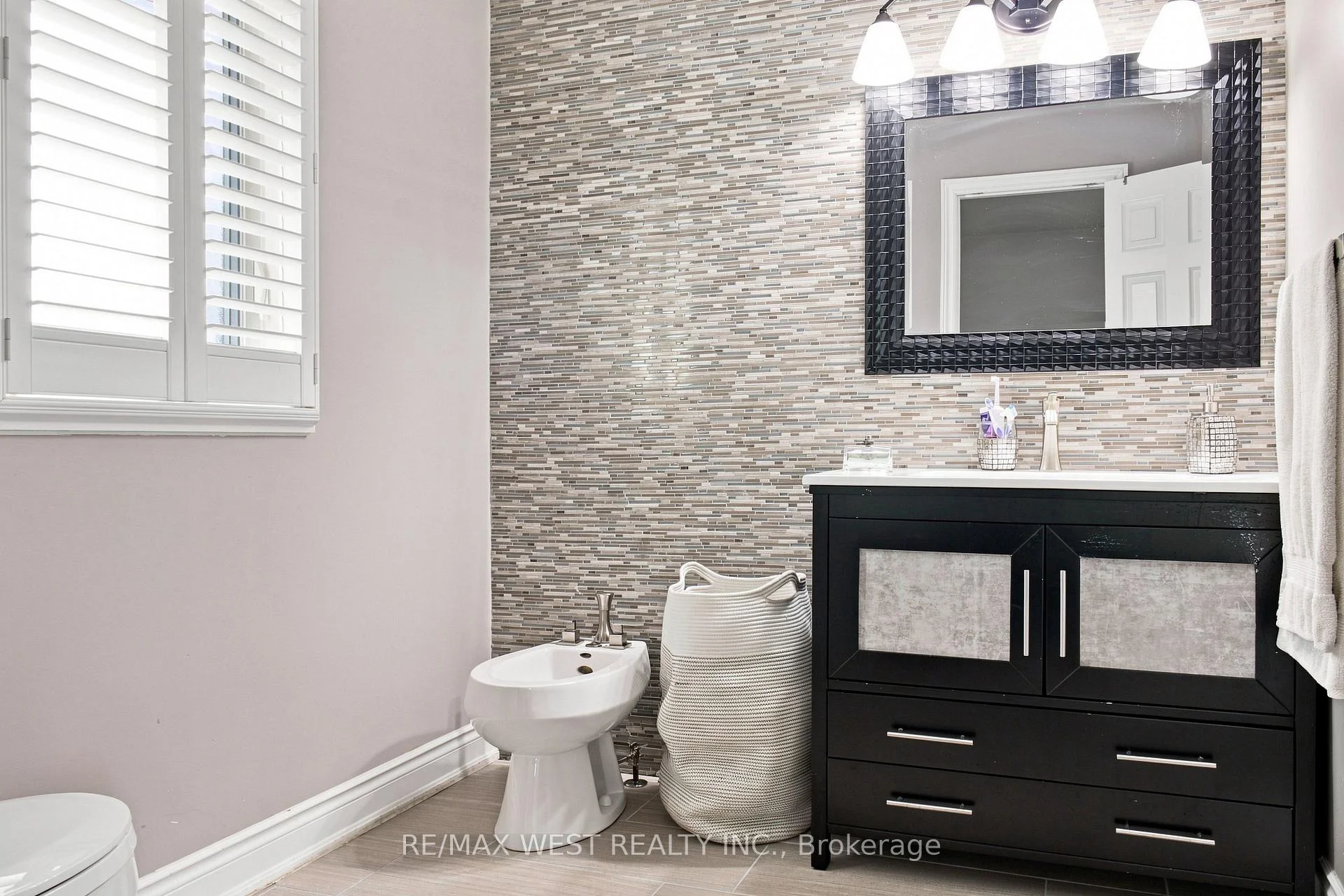 Photo 37 of 414 Belview Avenue, Vaughan, East Woodbridge — HOMEH