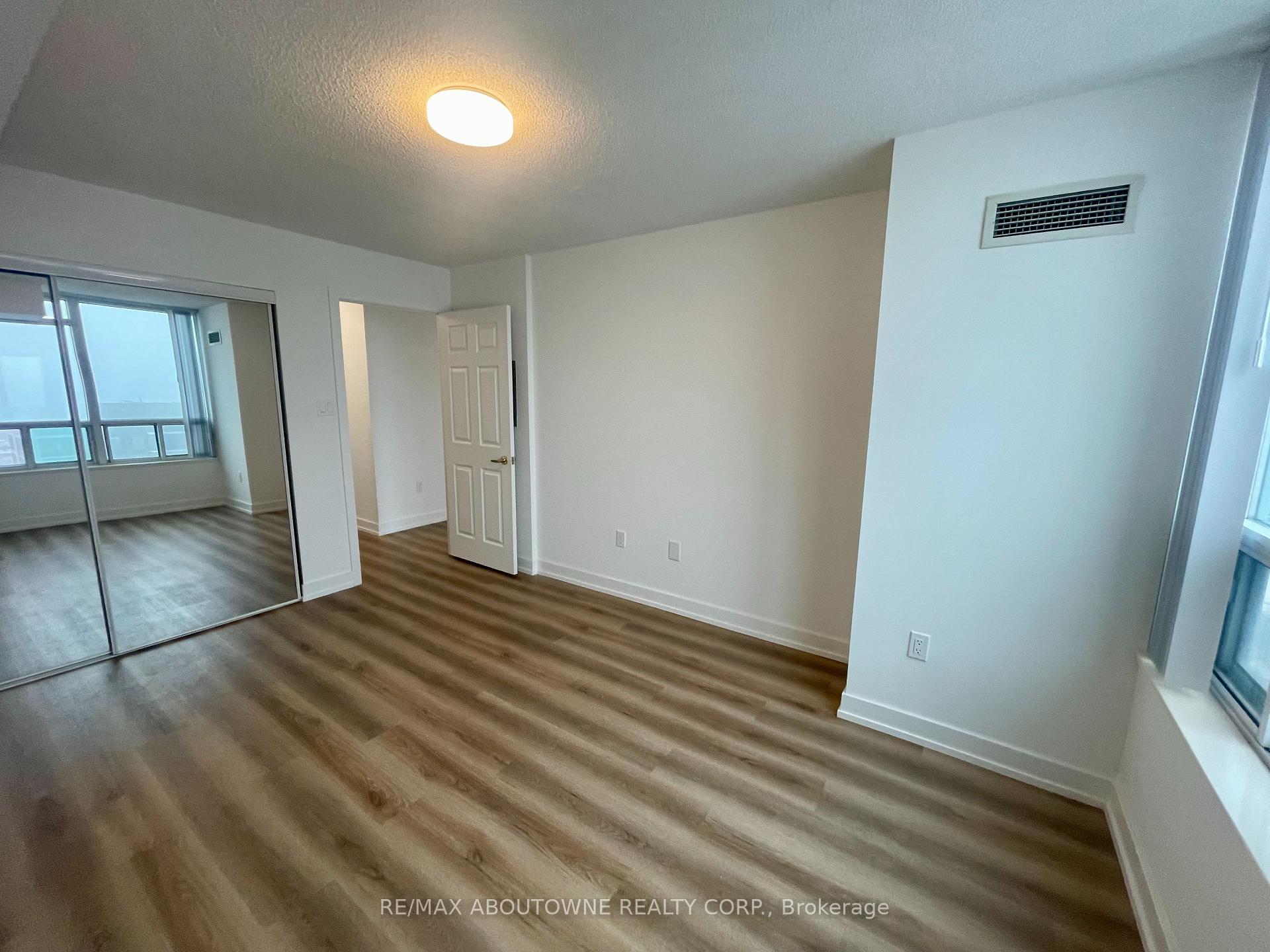 Photo 10 of Unit 2239, 125 Omni Drive, Scarborough, Bendale — HOMEH