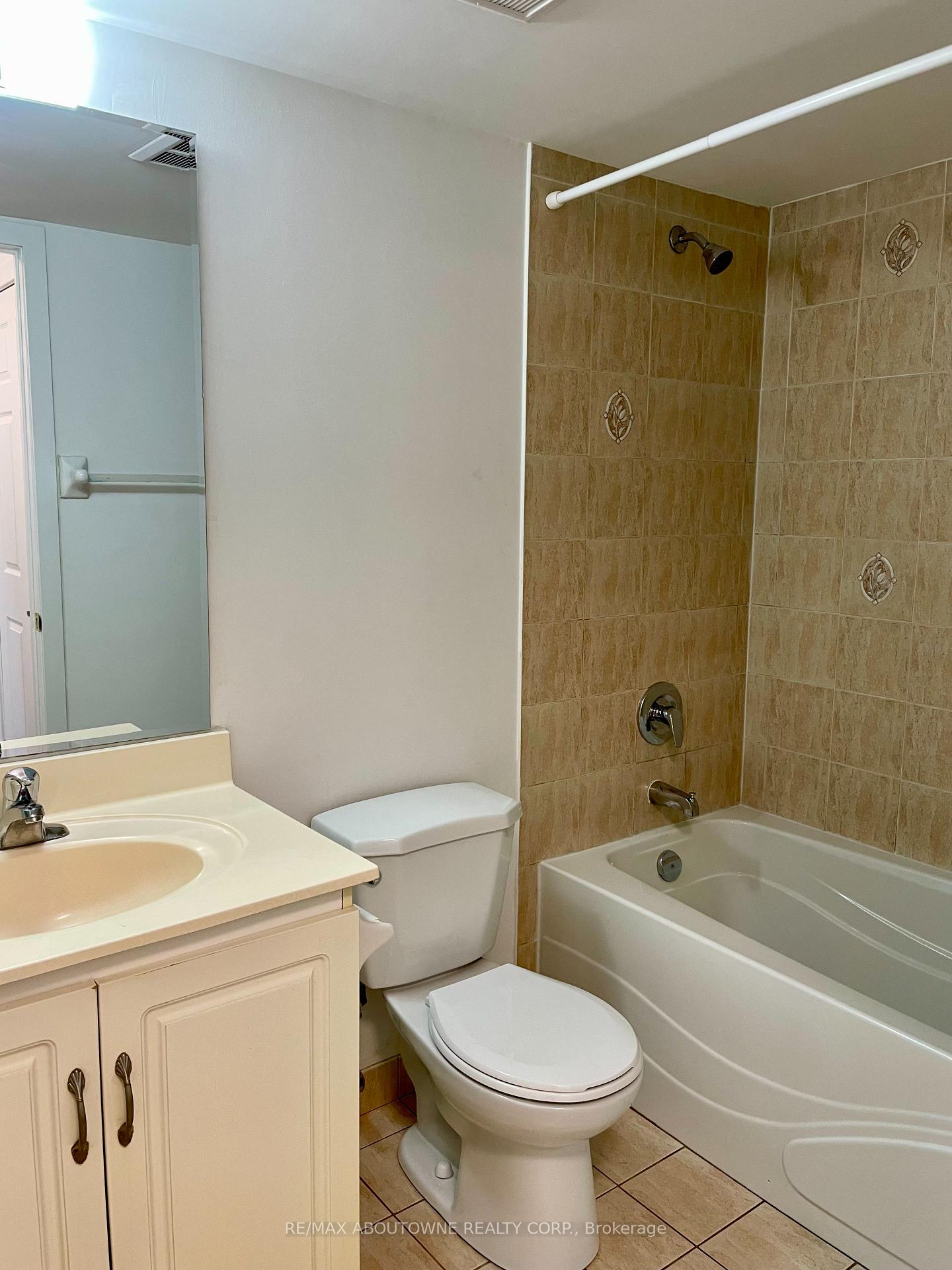 Photo 11 of Unit 2239, 125 Omni Drive, Scarborough, Bendale — HOMEH