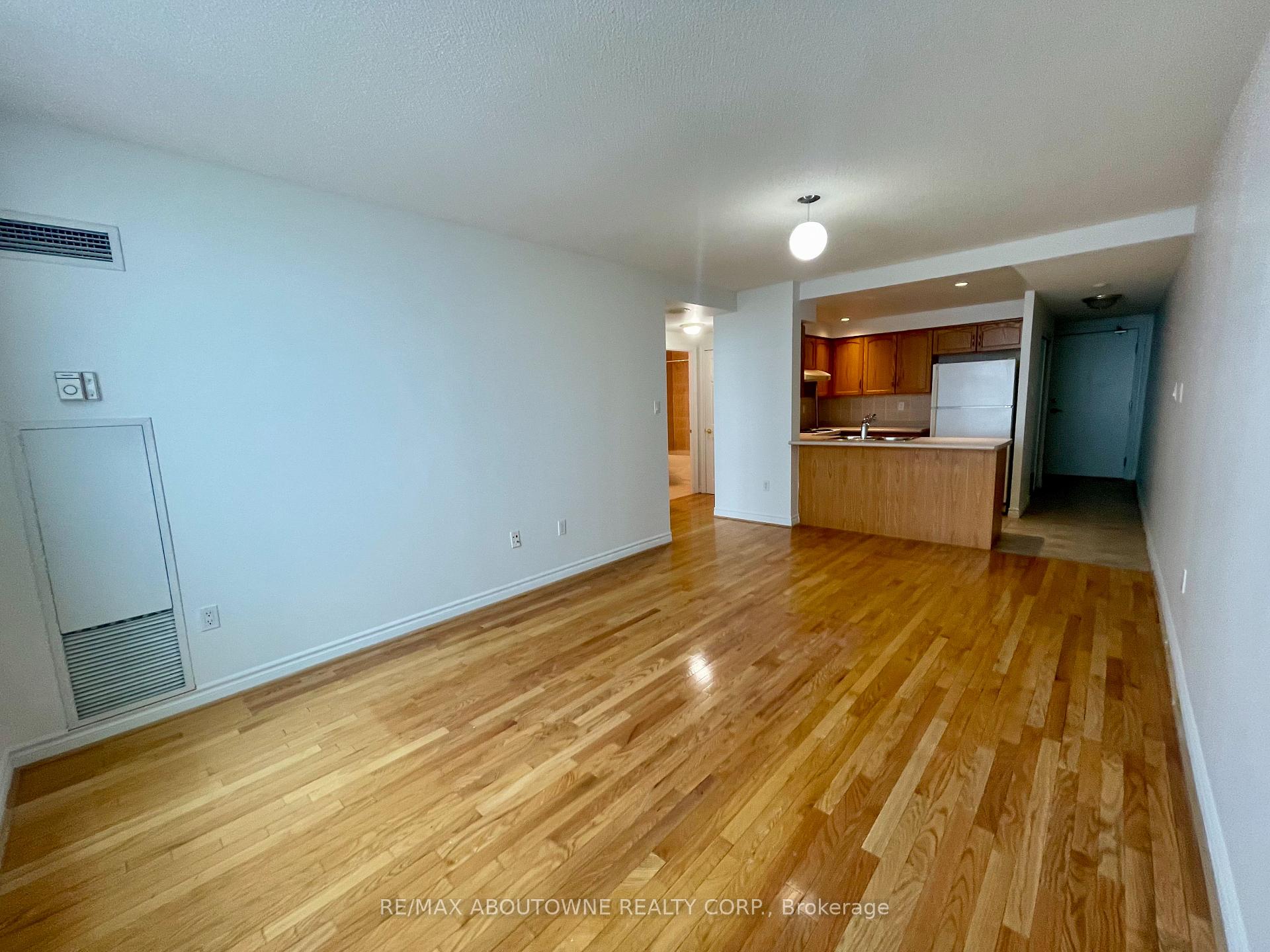 Photo 6 of Unit PH39, 125 Omni Drive, Scarborough, Bendale — HOMEH