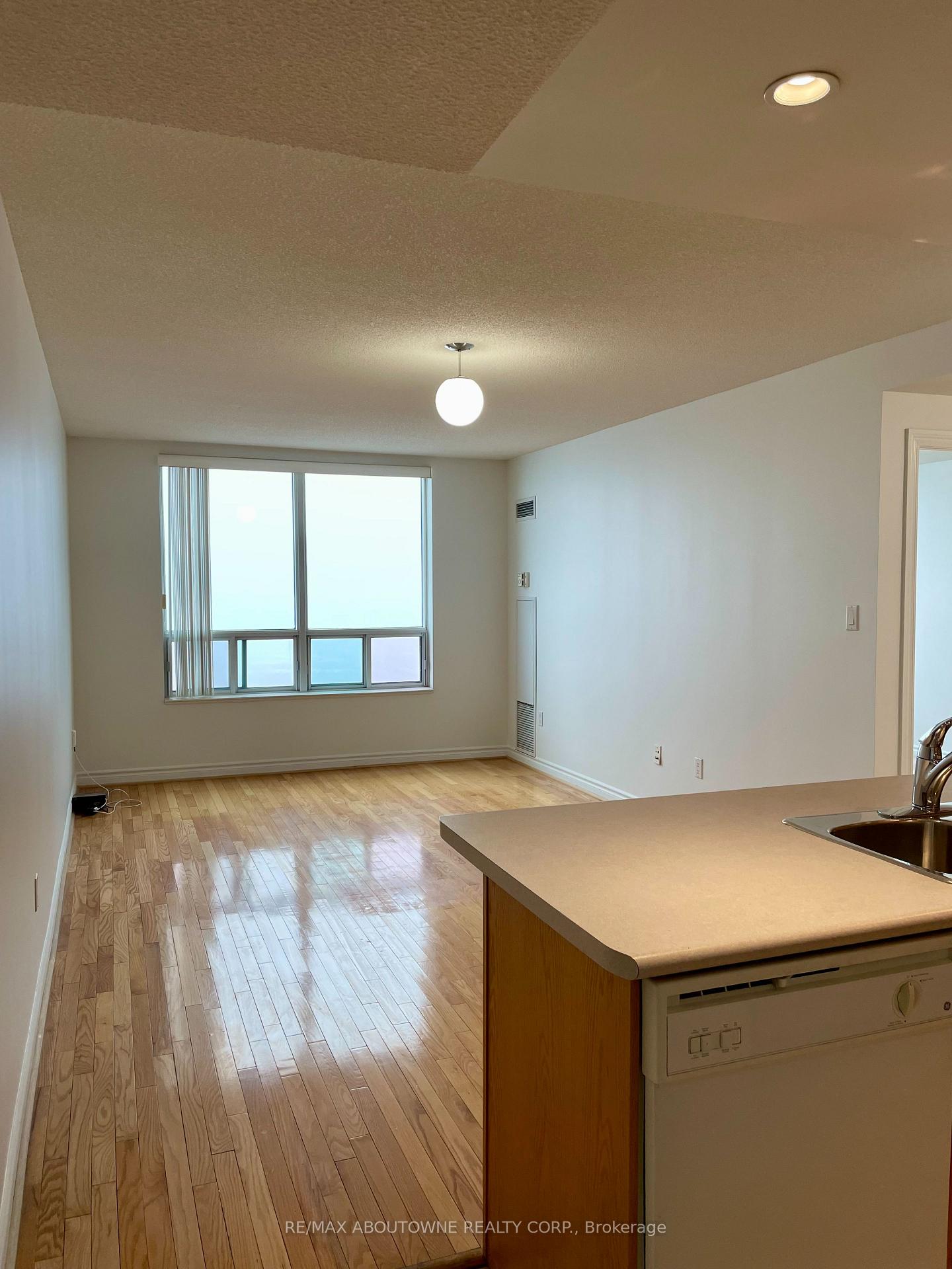 Photo 9 of Unit PH39, 125 Omni Drive, Scarborough, Bendale — HOMEH