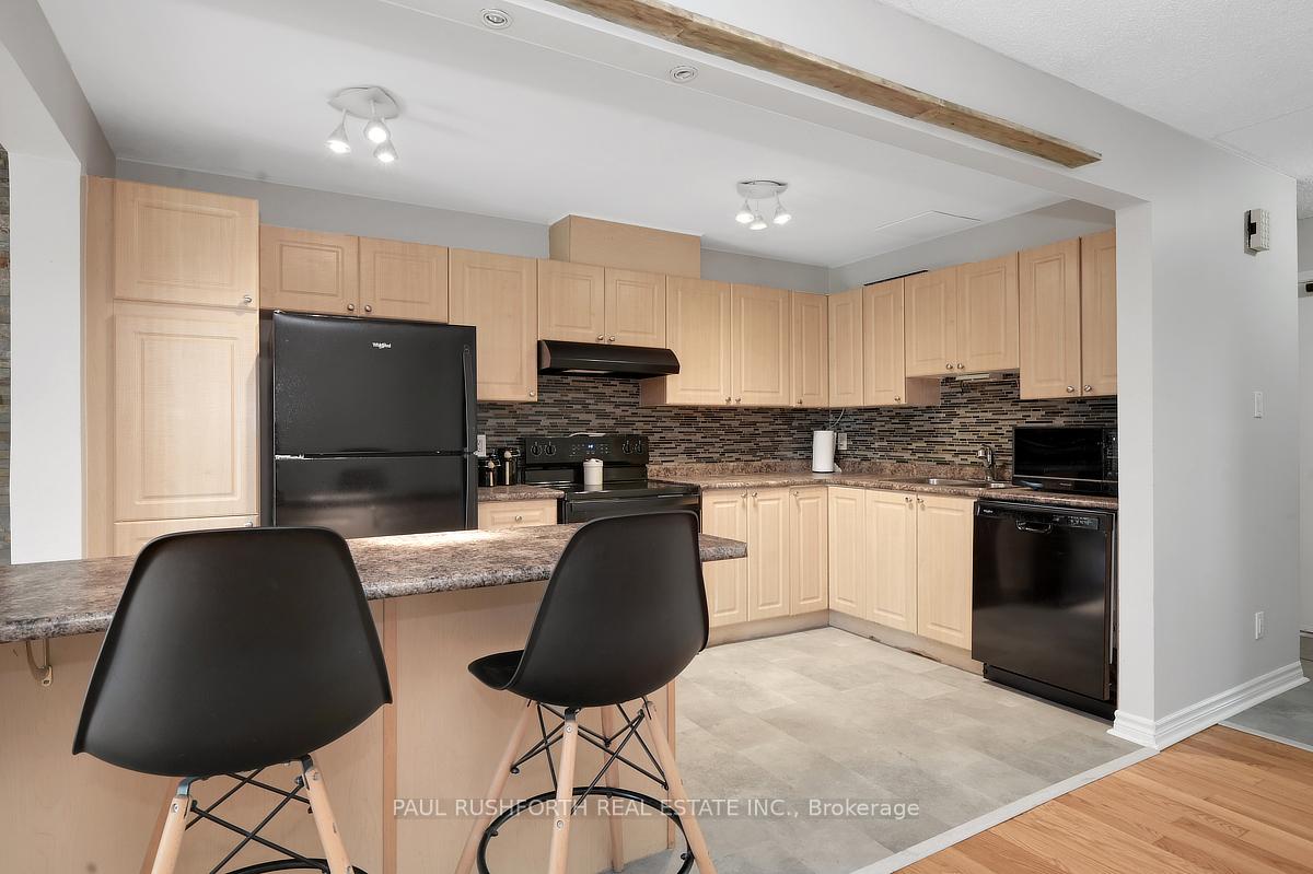 Photo 12 of 24 Baneberry Crescent, Ottawa, Kanata - Glencairn/Hazeldean — HOMEH