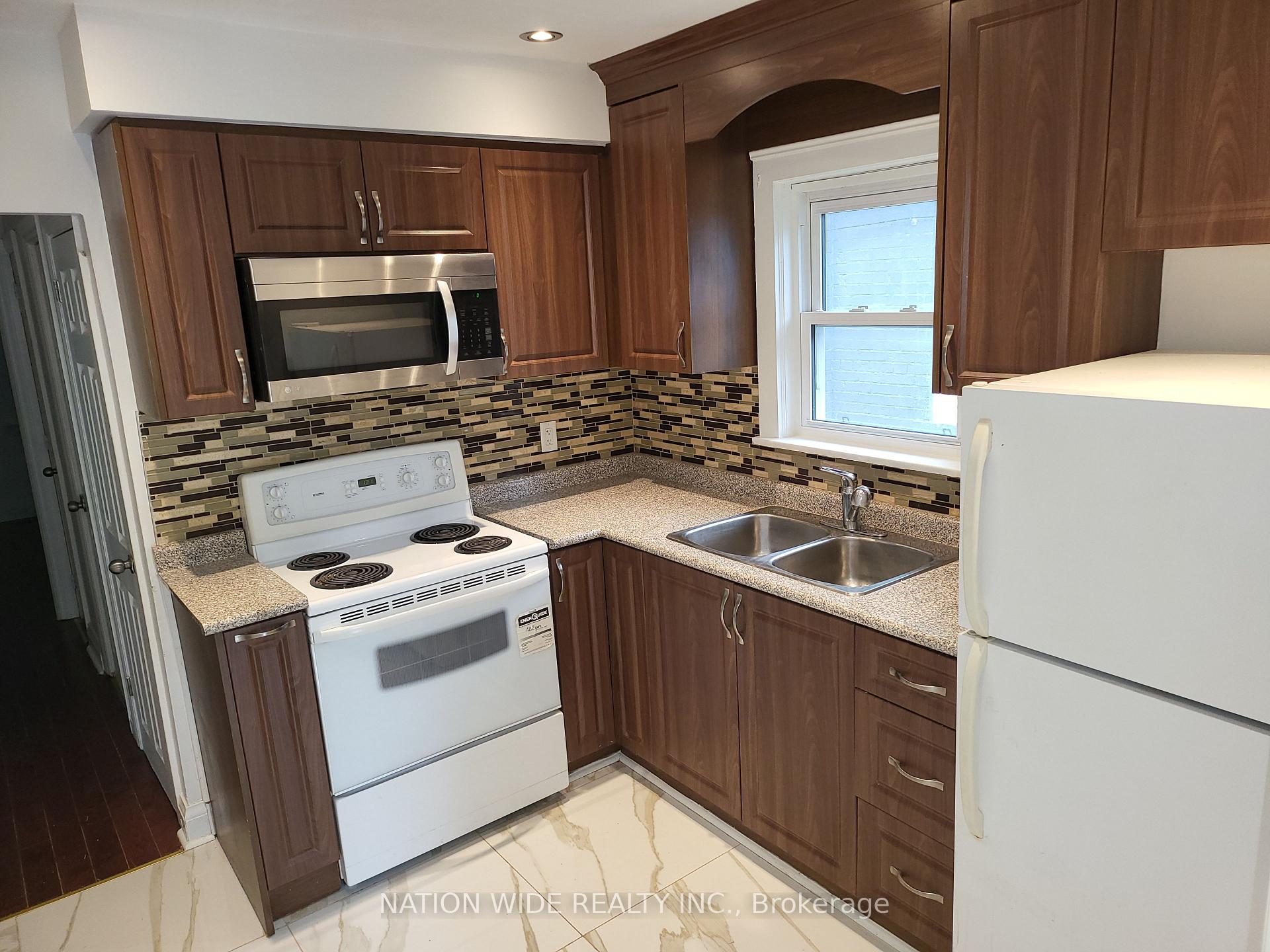 Photo 5 of 1304 Kingston Road, Scarborough, Birchcliffe-Cliffside — HOMEH