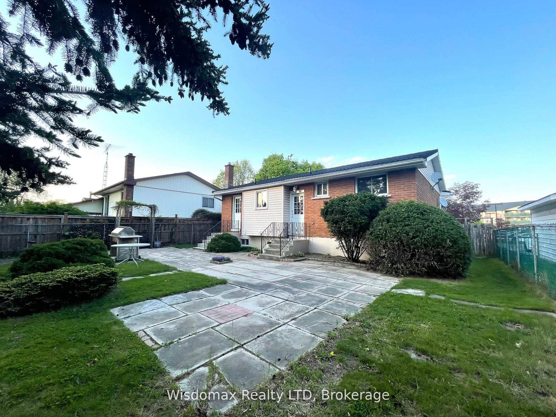 Photo 14 of 7 Greenmeadow Court, St. Catharines, Fairview — HOMEH