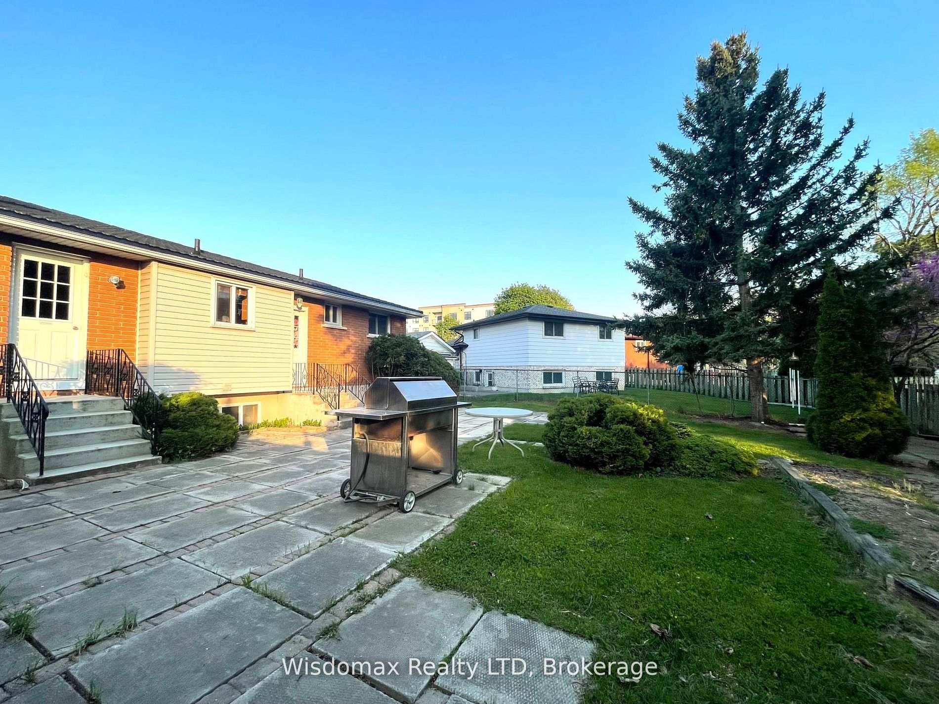 Photo 15 of 7 Greenmeadow Court, St. Catharines, Fairview — HOMEH