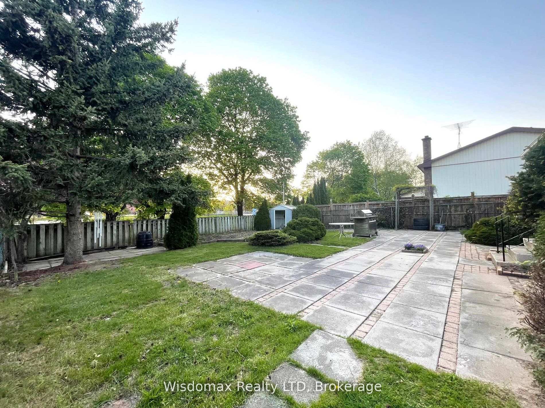 Photo 16 of 7 Greenmeadow Court, St. Catharines, Fairview — HOMEH