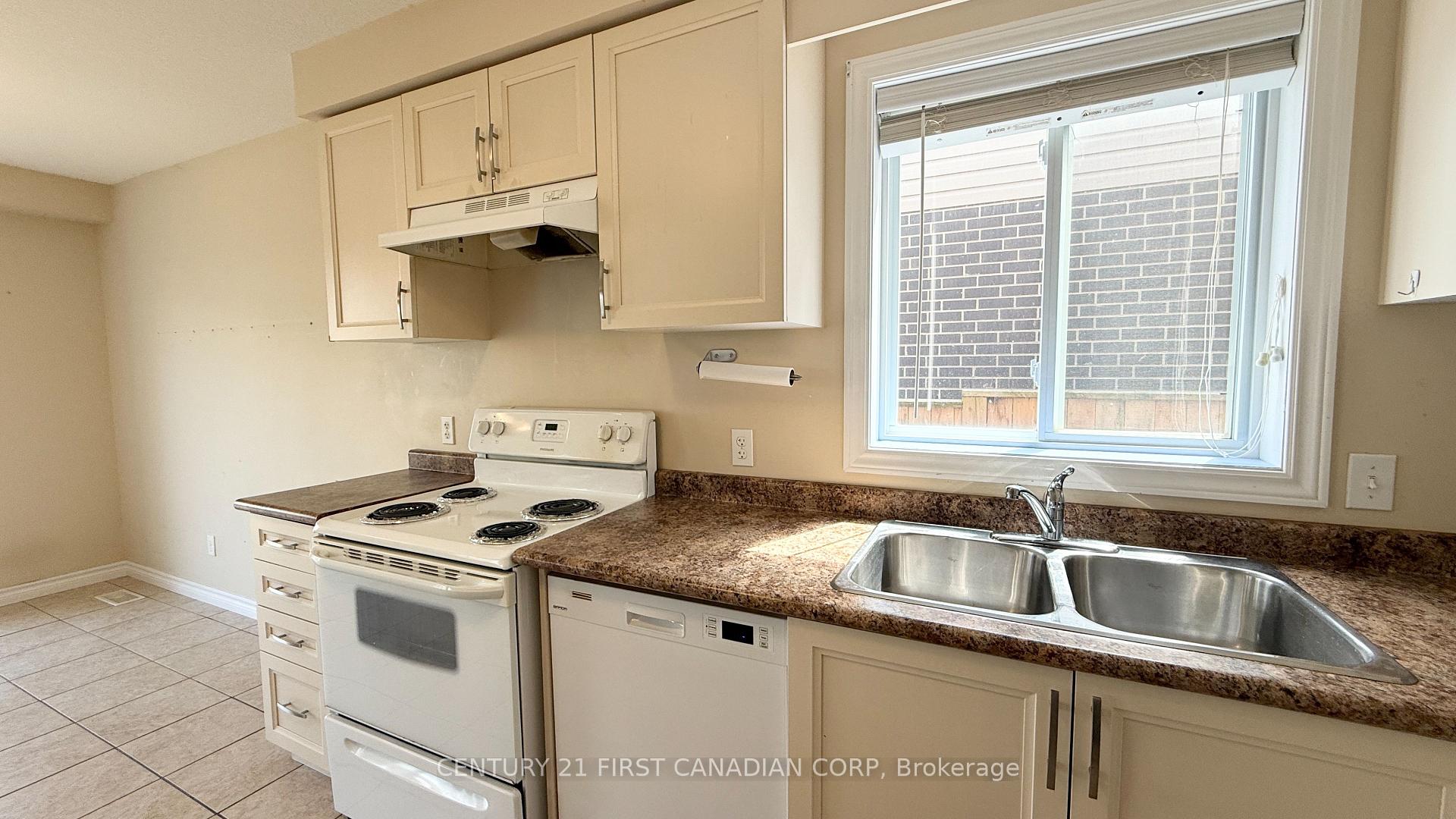 Photo 14 of 1864 Sedgefield Row, London, North S — HOMEH