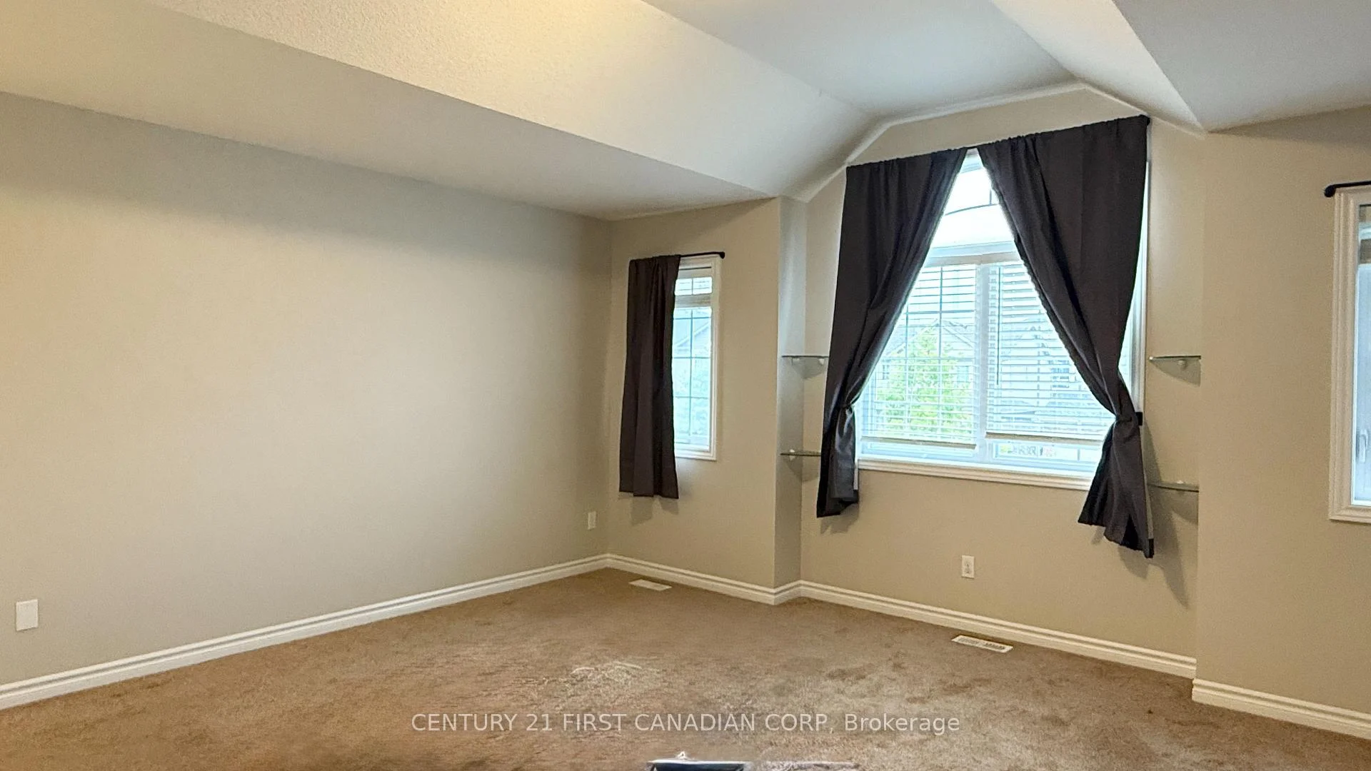 Photo 31 of 1864 Sedgefield Row, London, North S — HOMEH
