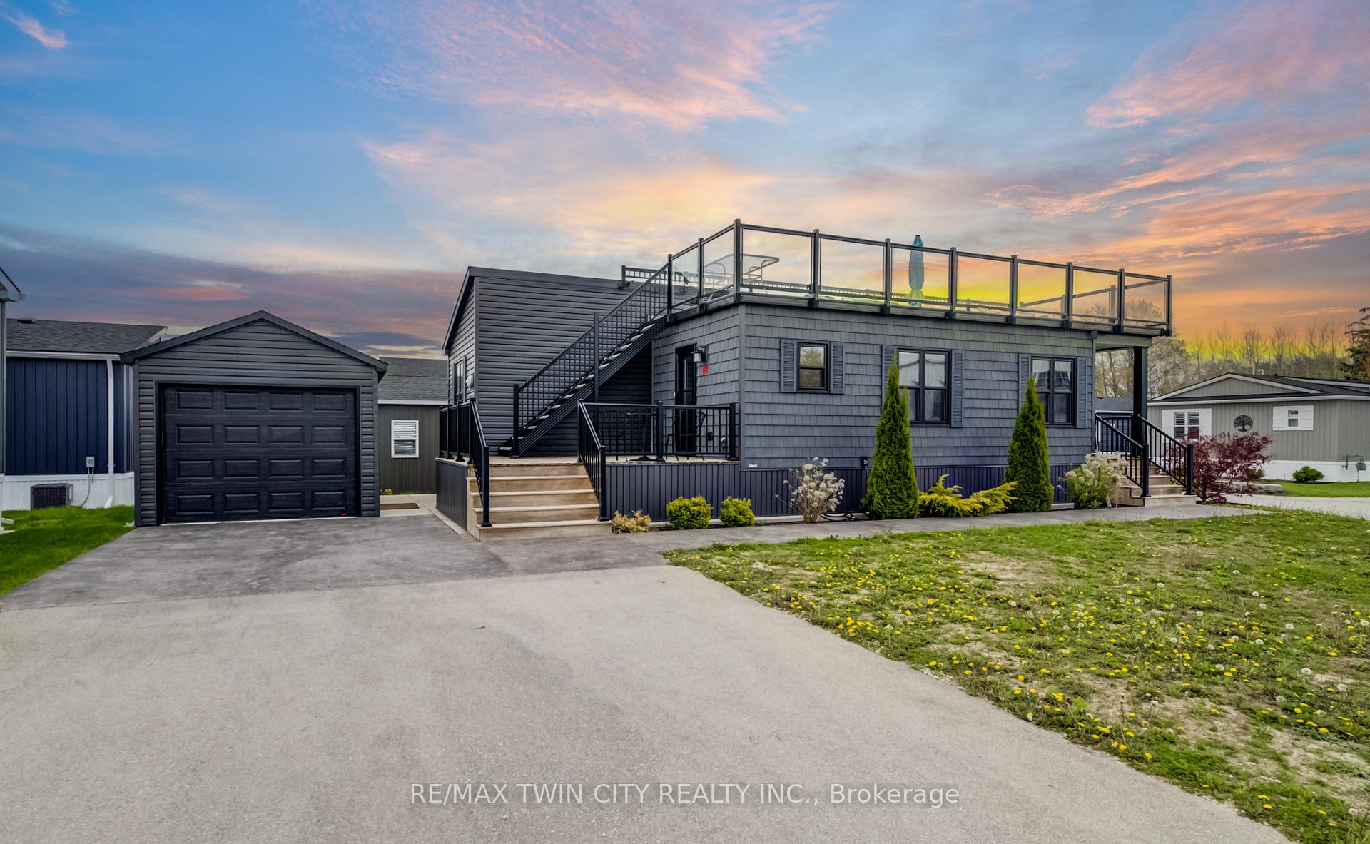 Photo 4 of Unit 61, 77683 Bluewater Highway, Bluewater, Bayfield — HOMEH