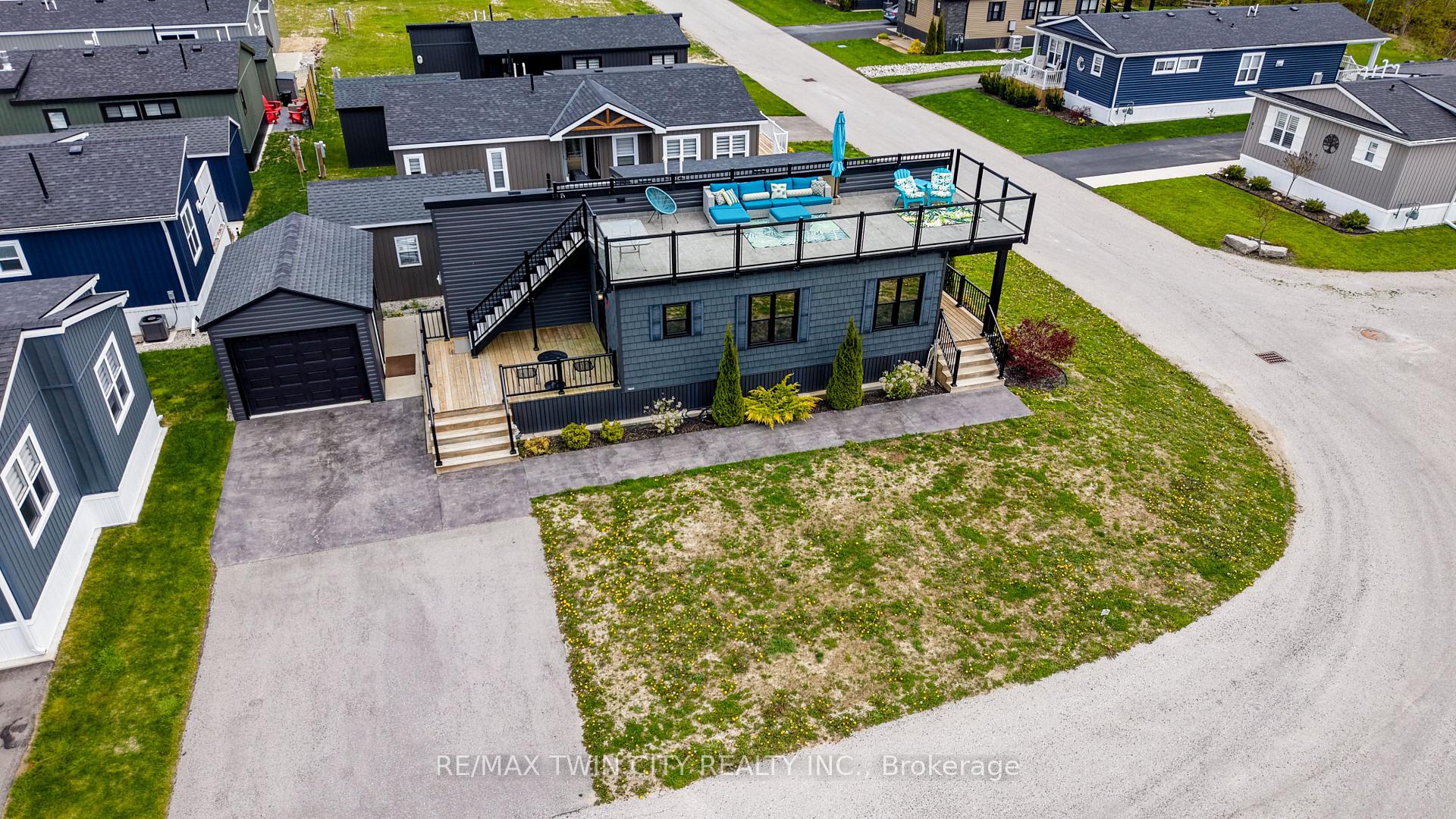 Photo 41 of Unit 61, 77683 Bluewater Highway, Bluewater, Bayfield — HOMEH