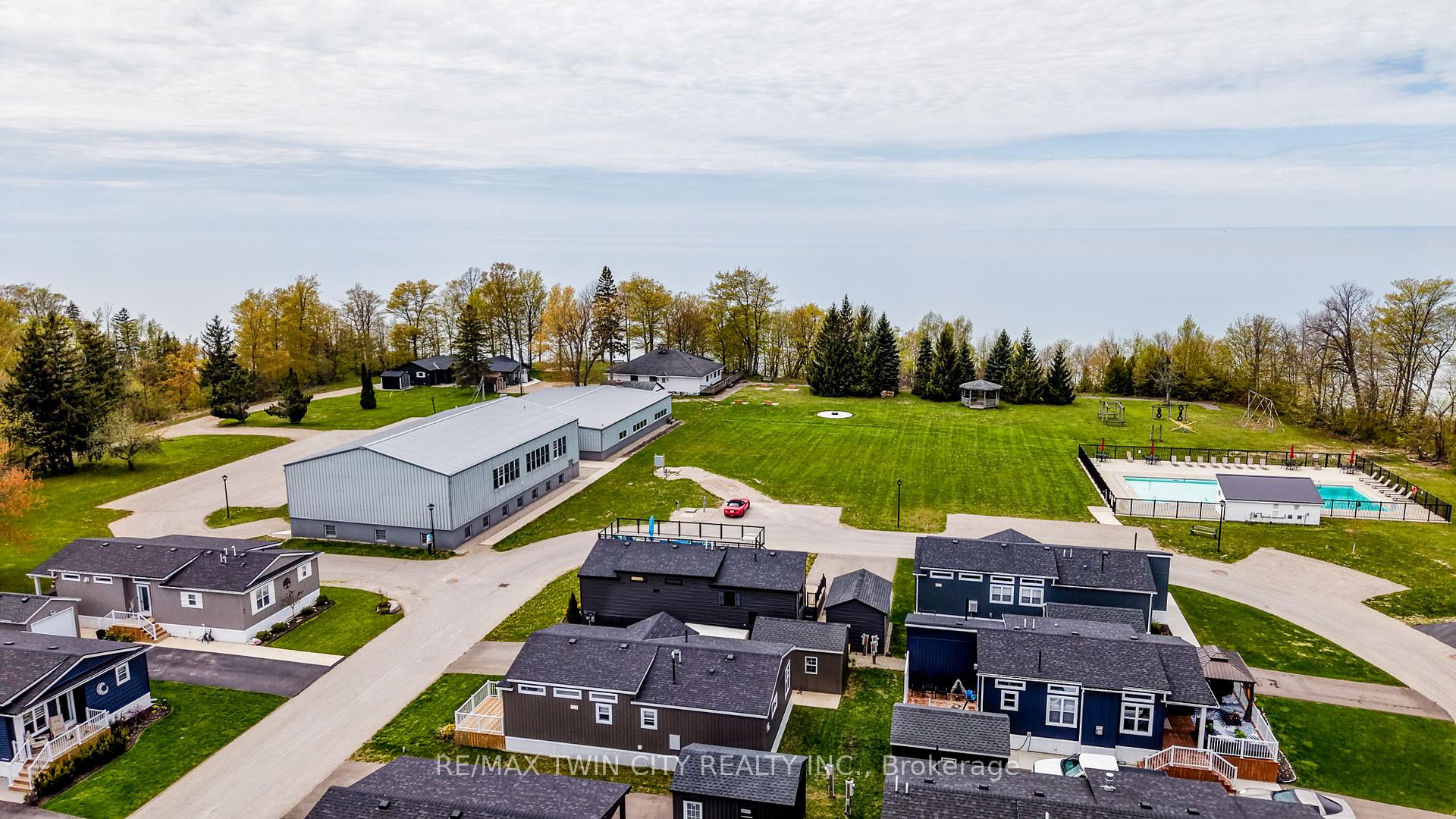 Photo 45 of Unit 61, 77683 Bluewater Highway, Bluewater, Bayfield — HOMEH