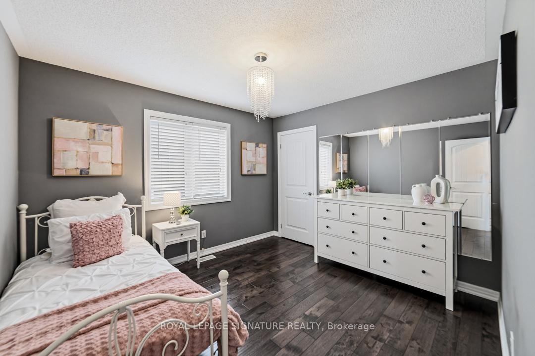 Photo 23 of 27 Aird Court, Milton, Scott — HOMEH