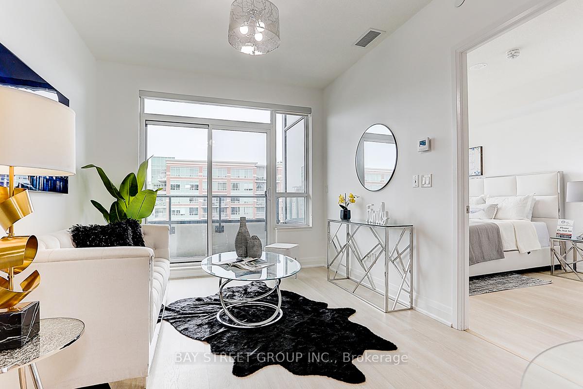Photo 19 of Unit 907, 396 Hwy 7 Road E, Richmond Hill, Doncrest — HOMEH