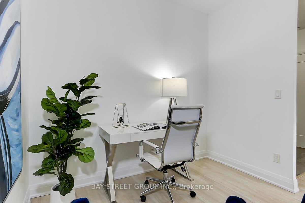 Photo 22 of Unit 907, 396 Hwy 7 Road E, Richmond Hill, Doncrest — HOMEH
