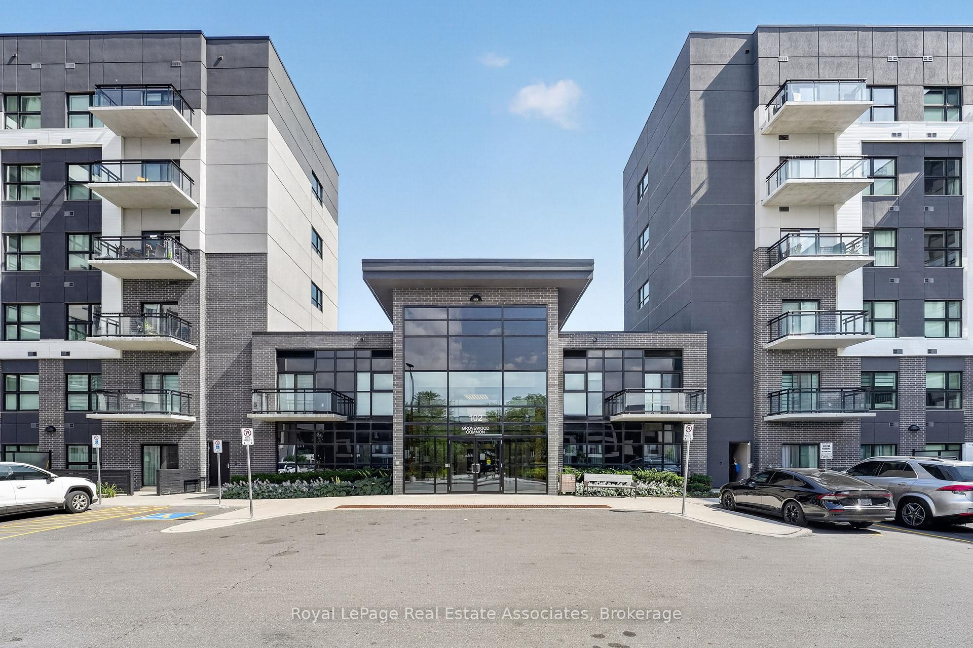 Front of Unit 636, 102 Grovewood Common