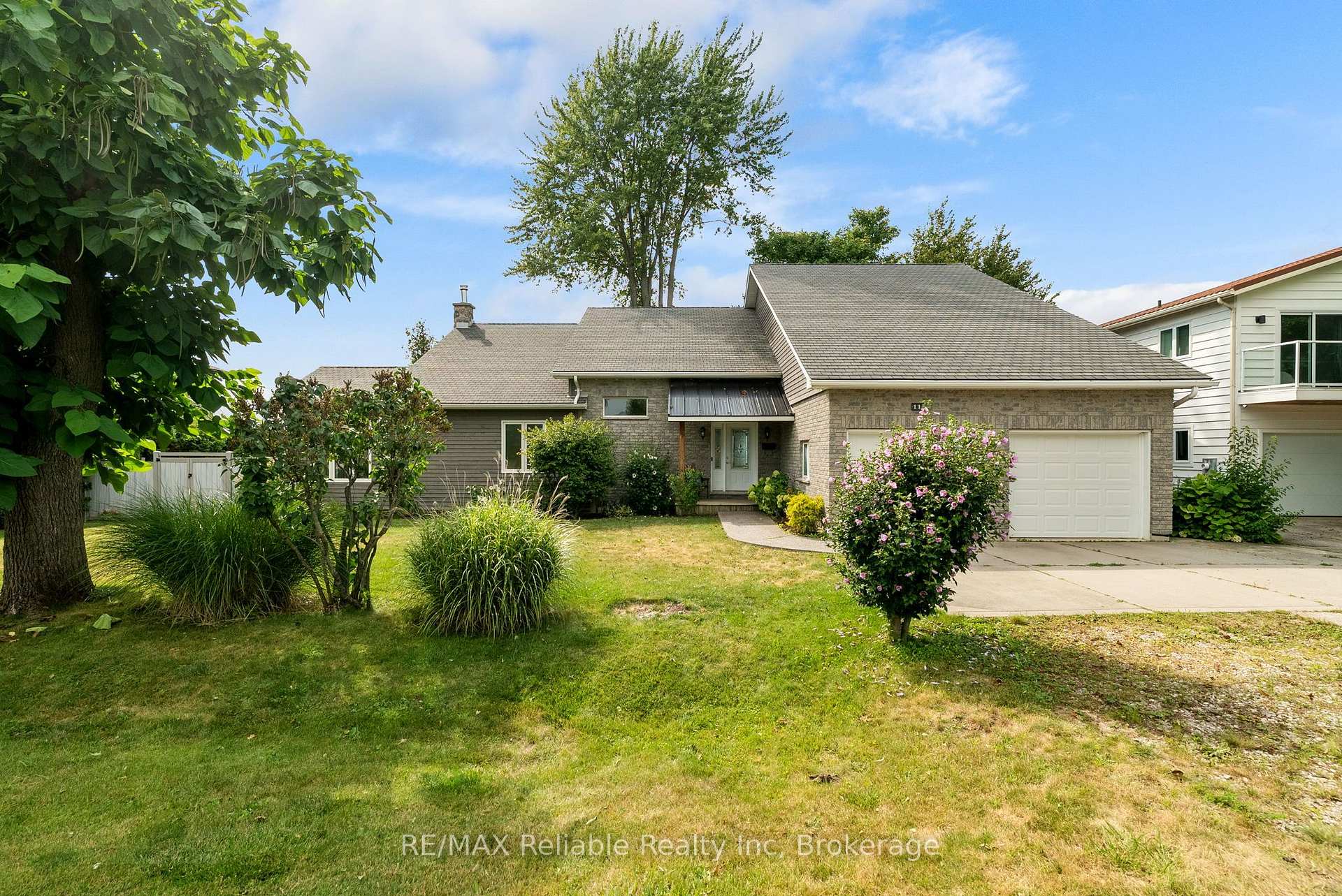Photo 1 of 113 Tuyll Street, Bluewater, Bayfield — HOMEH